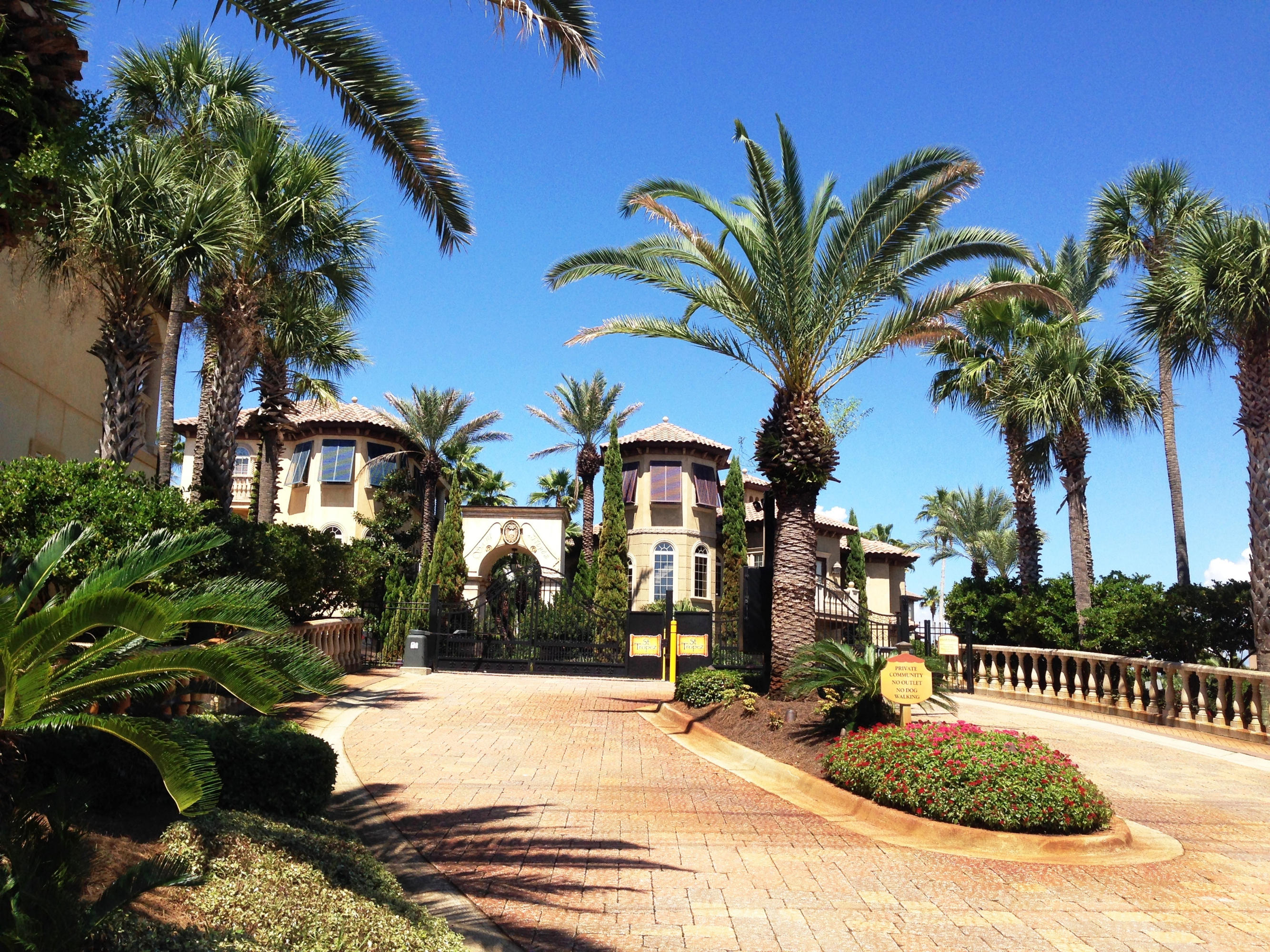 SAINT TROPEZ - Residential