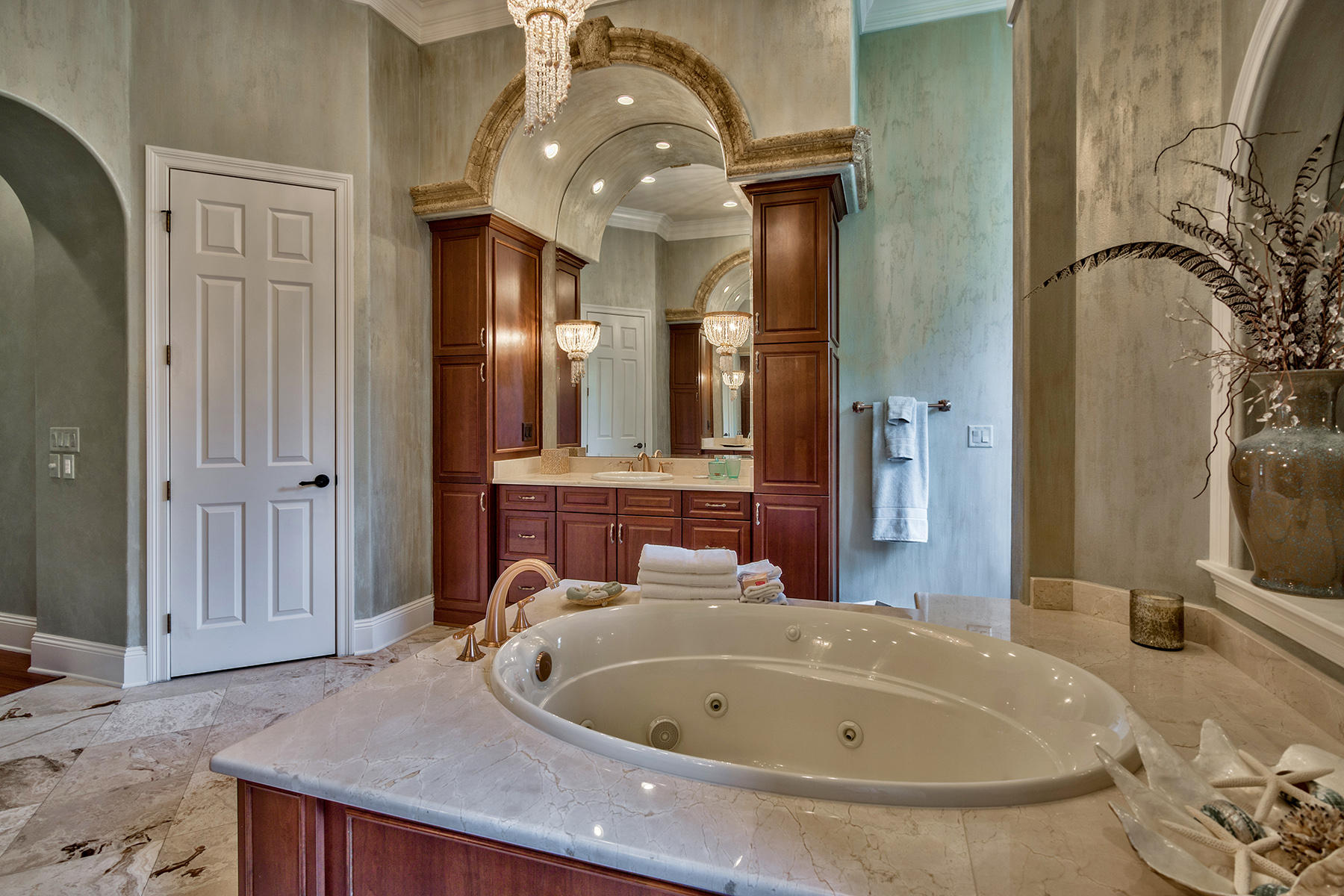 BURNT PINE - Residential