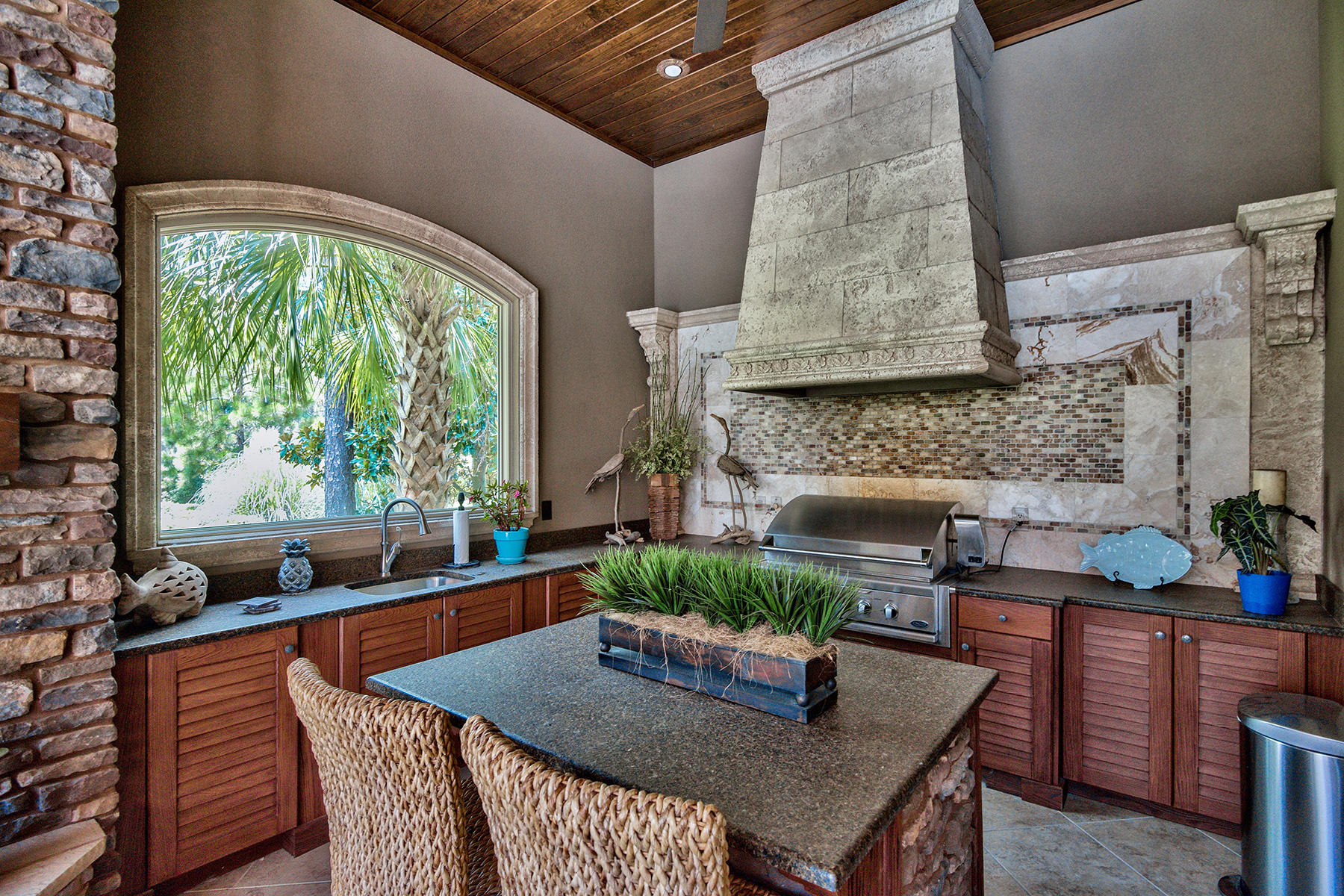 BURNT PINE - Residential