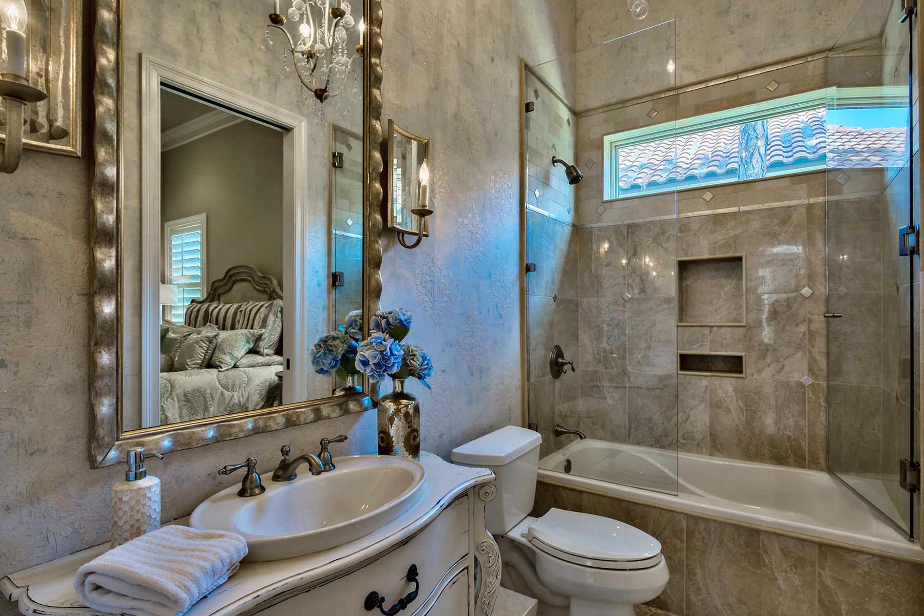 BURNT PINE - Residential