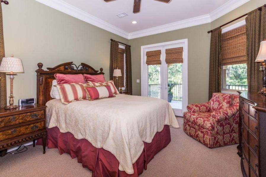 BURNT PINE - Residential