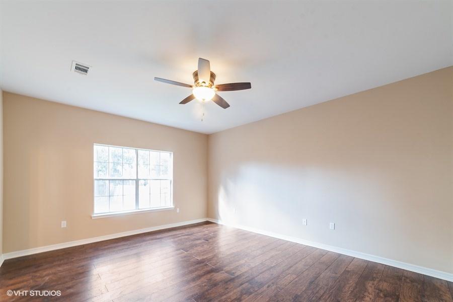 VALPARAISO PINECREST 6 - Residential