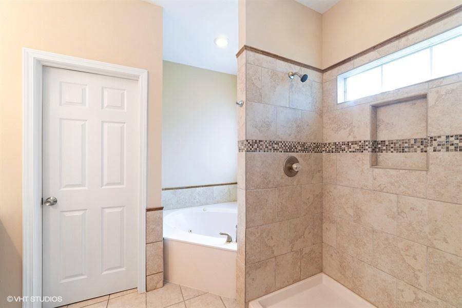 VALPARAISO PINECREST 6 - Residential