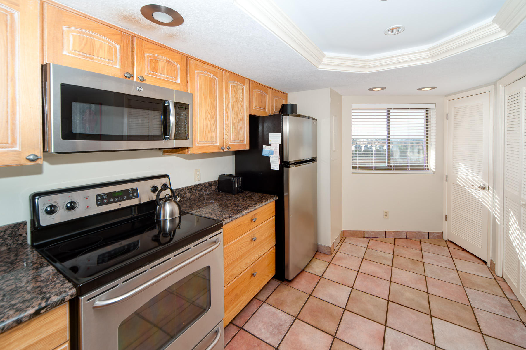 EDGEWATER BEACH CONDO PH 1 - Residential