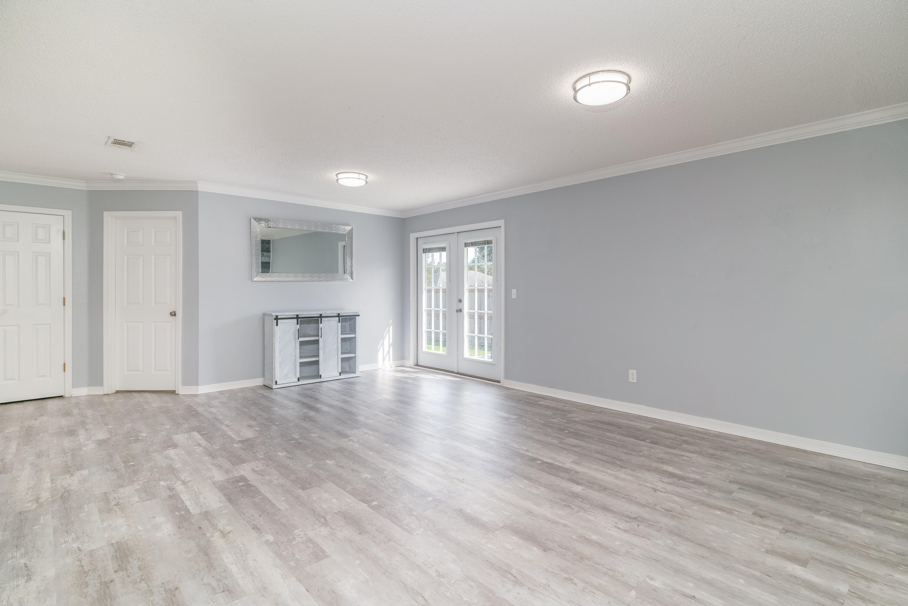 TRIPLE LAKES ESTATES - Residential