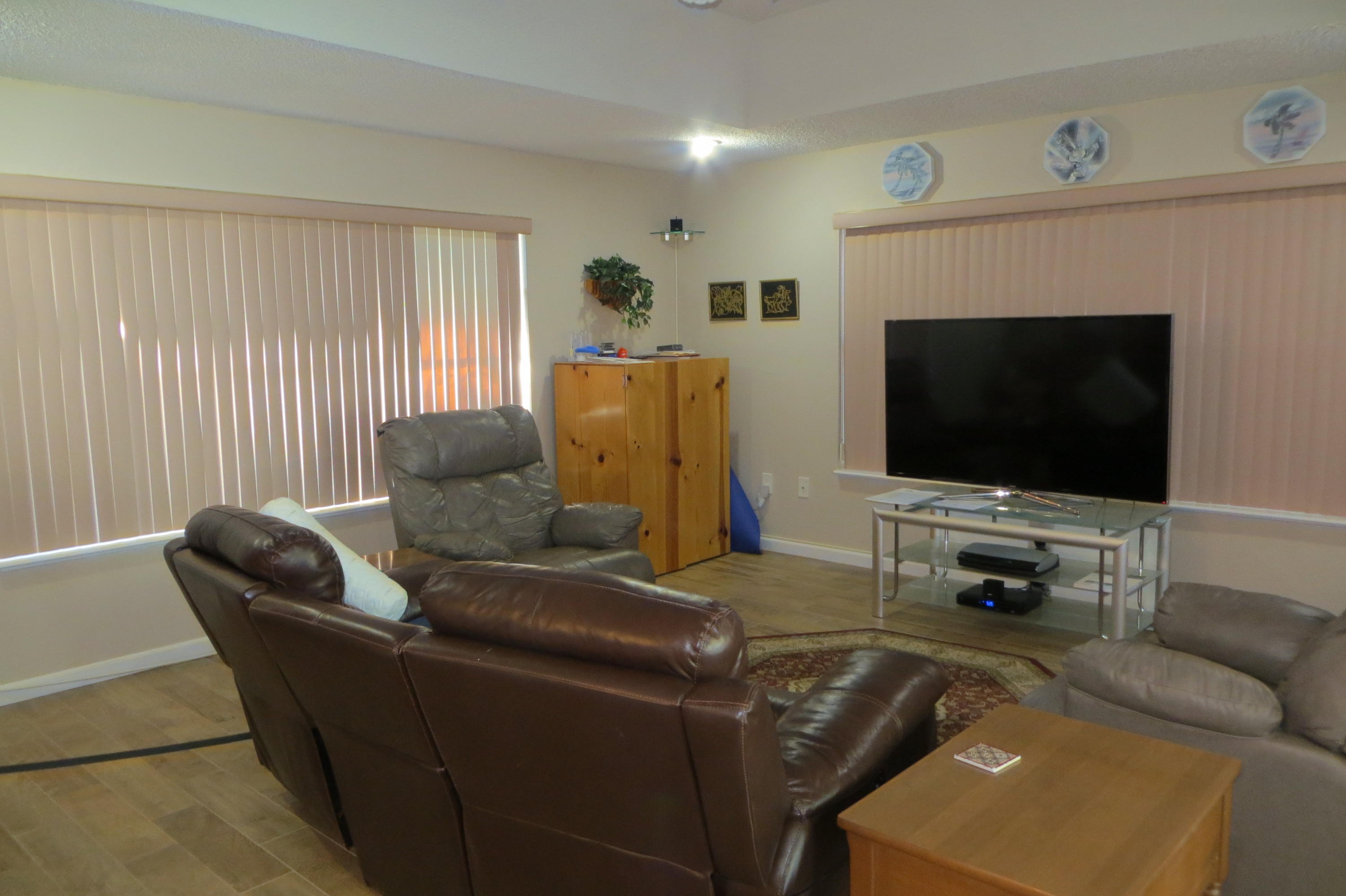 PINEDALE 1ST ADDN - Residential