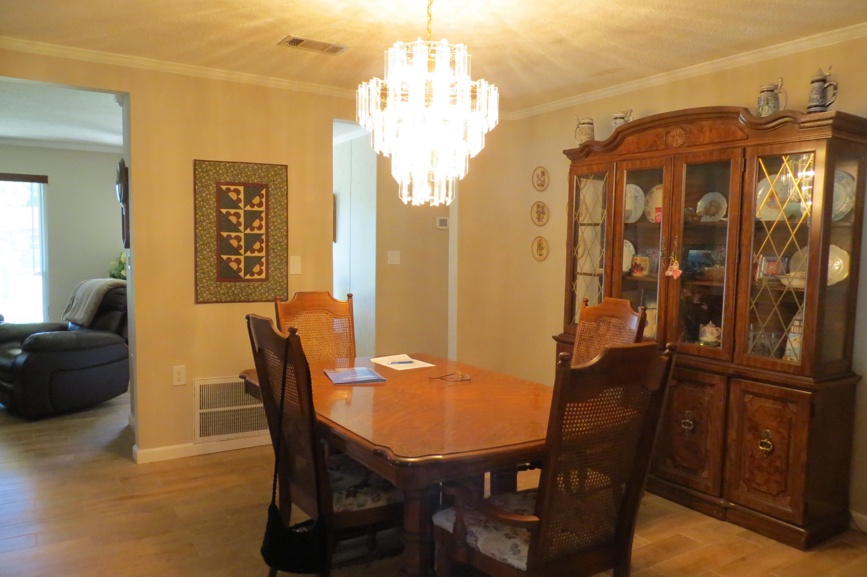 PINEDALE 1ST ADDN - Residential