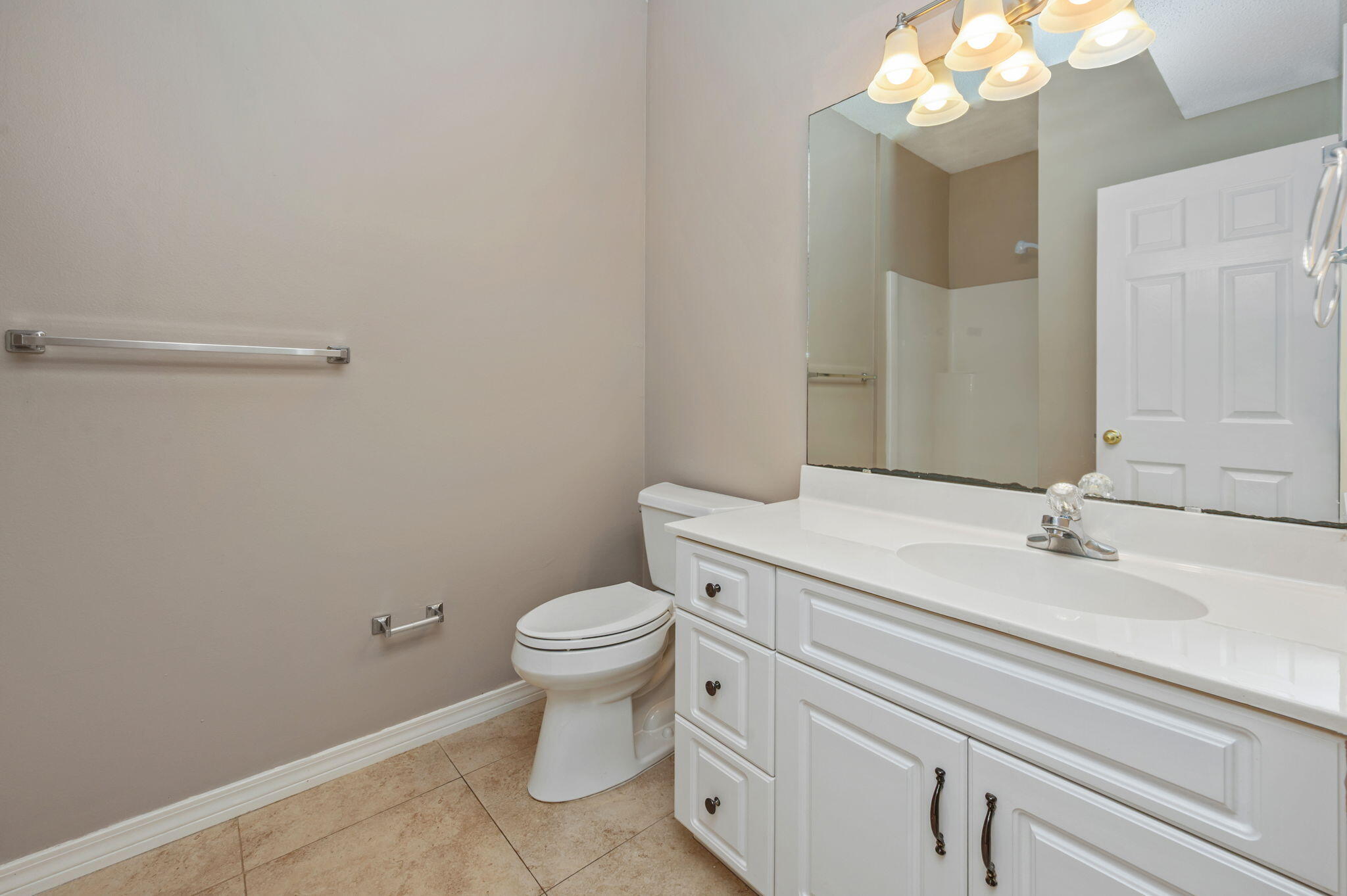 OAKS THE - Residential Lease