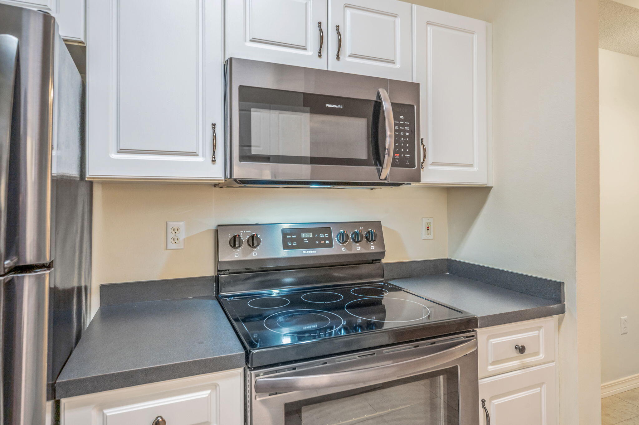 OAKS THE - Residential Lease