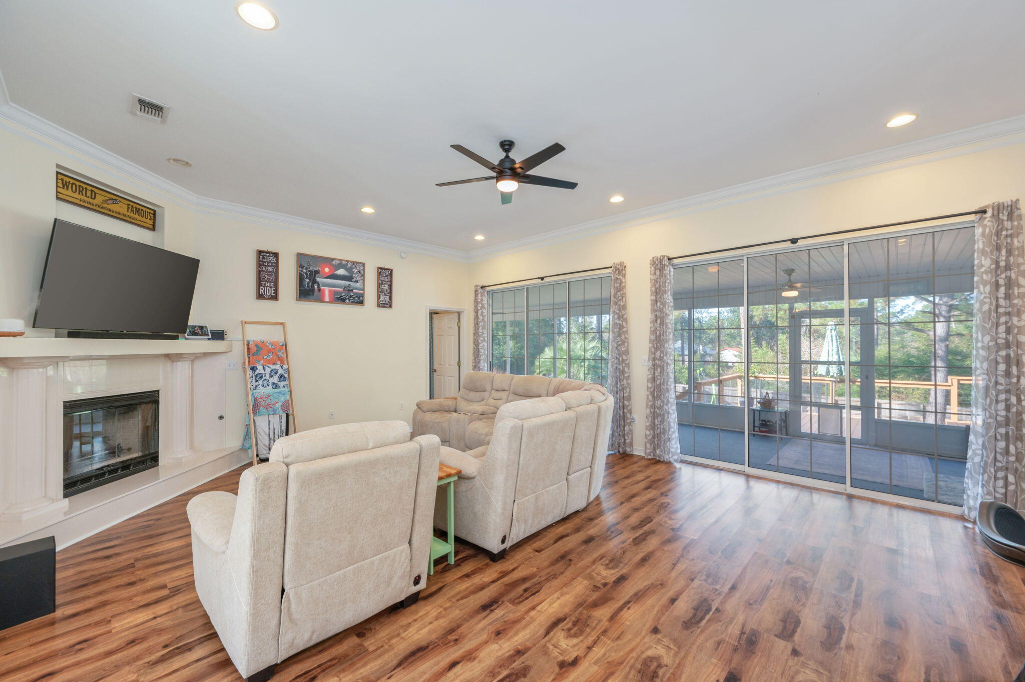 PAGE PLACE 3 PH 1 - Residential