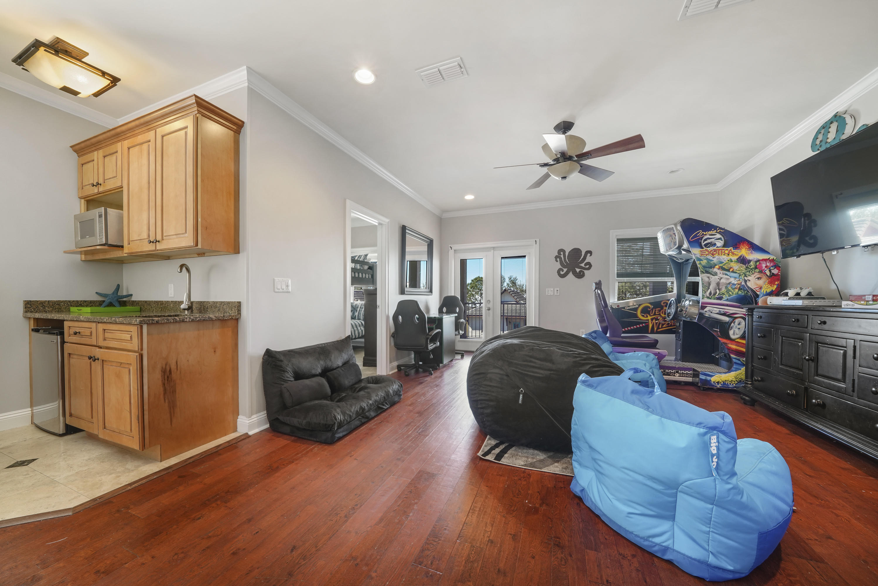 VILLAGES OF CRYSTAL BEACH - Residential