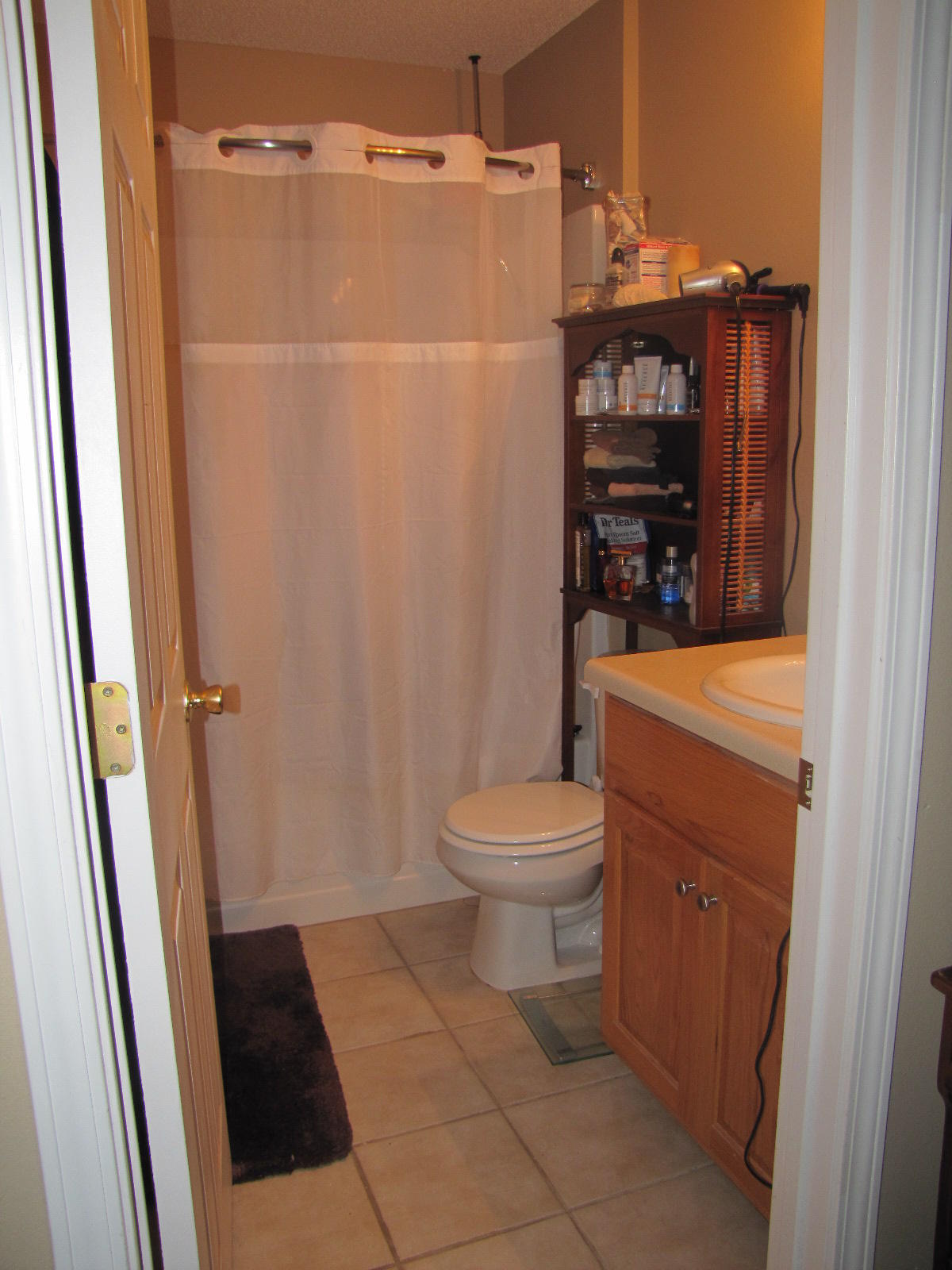 CRESTVIEW - Residential Lease