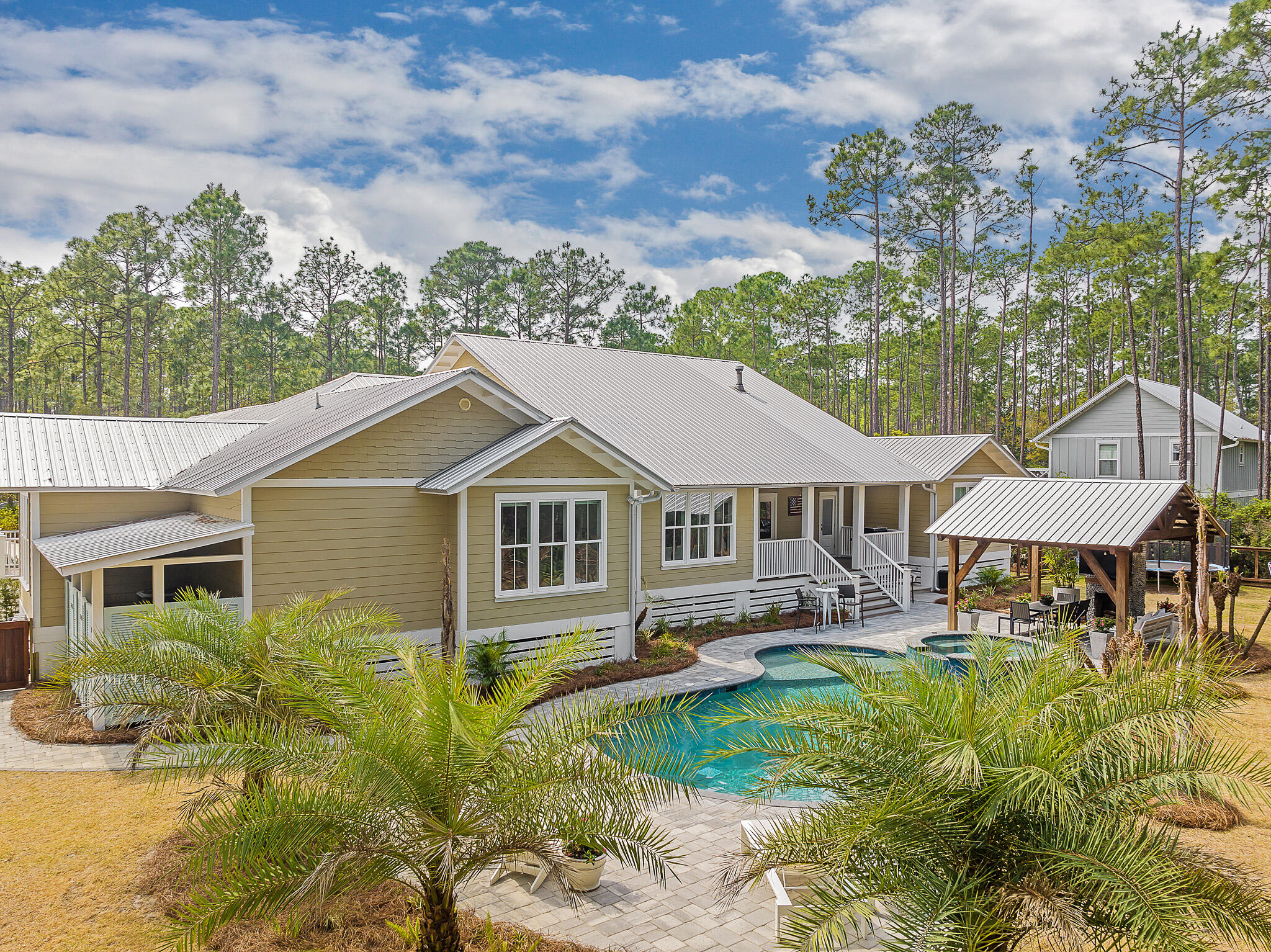 WOODS THE - Residential
