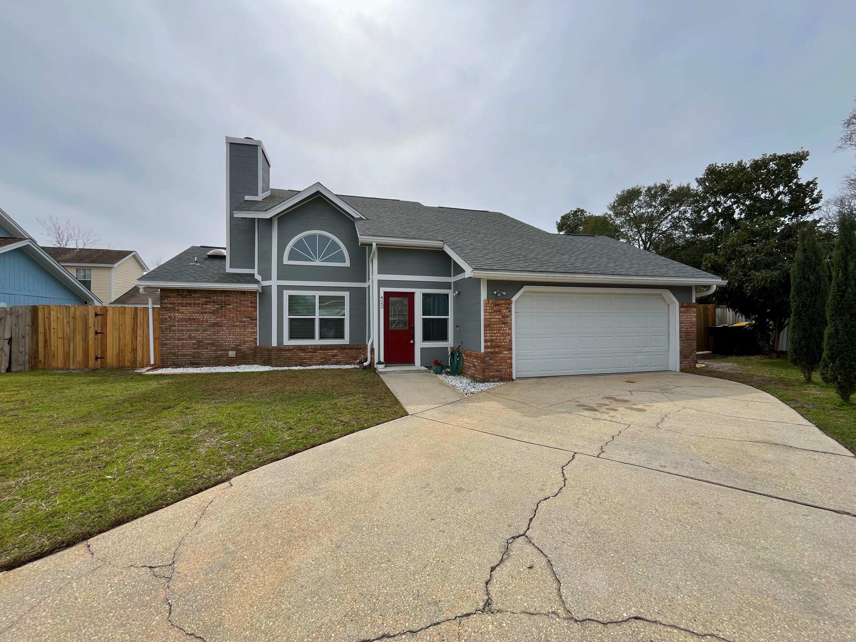 CANTERBURY WOODS - Residential