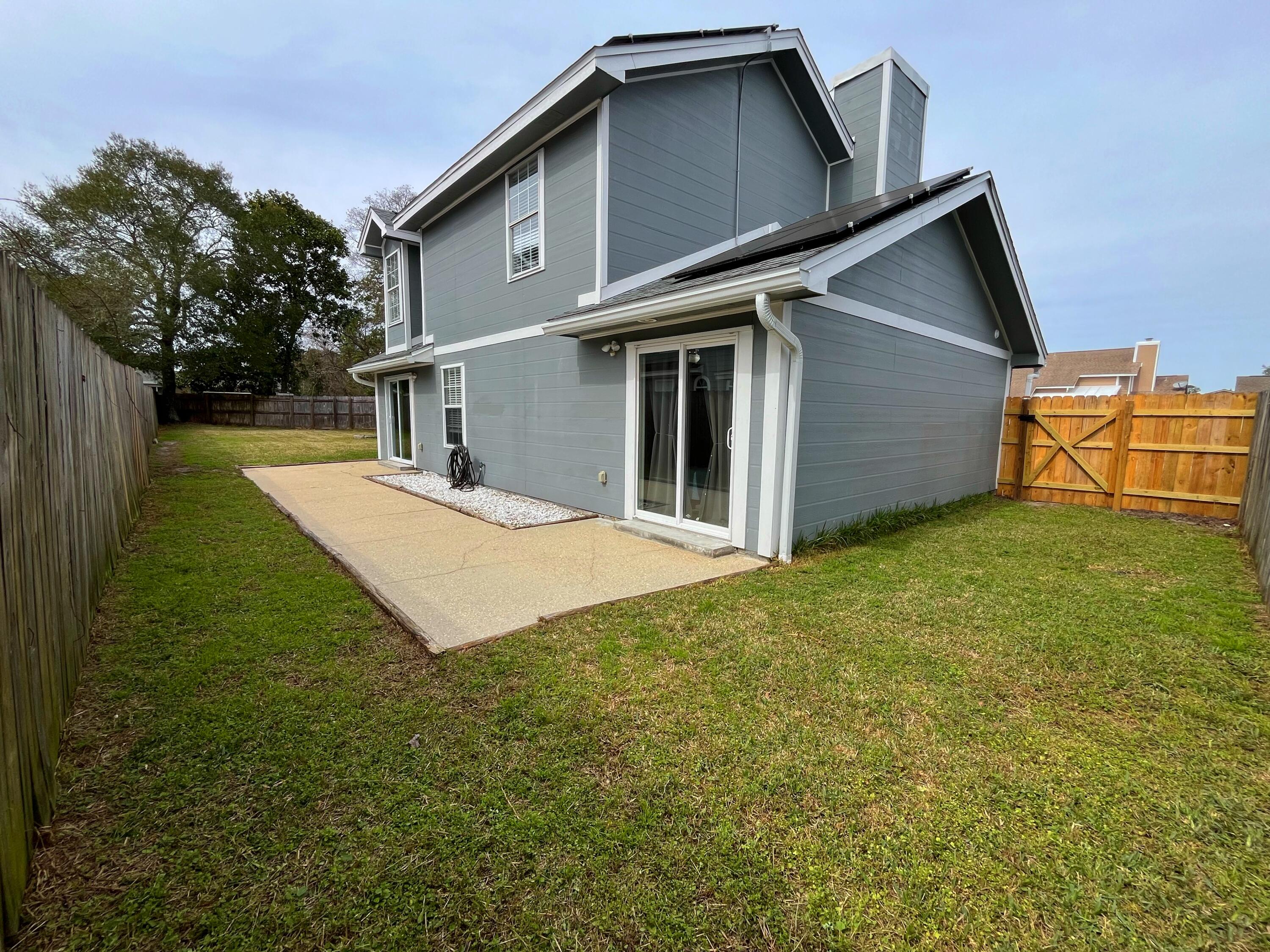 CANTERBURY WOODS - Residential