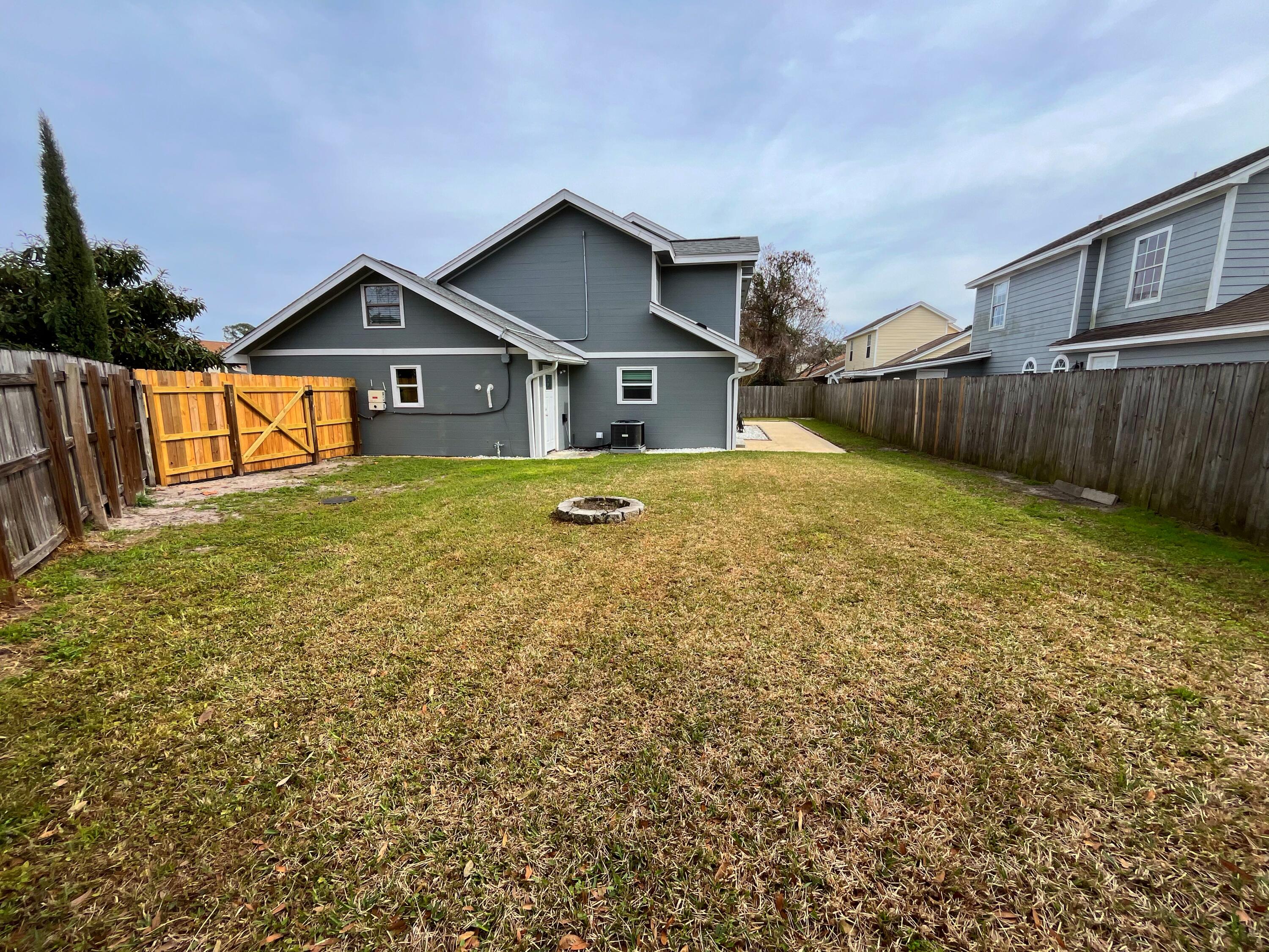 CANTERBURY WOODS - Residential