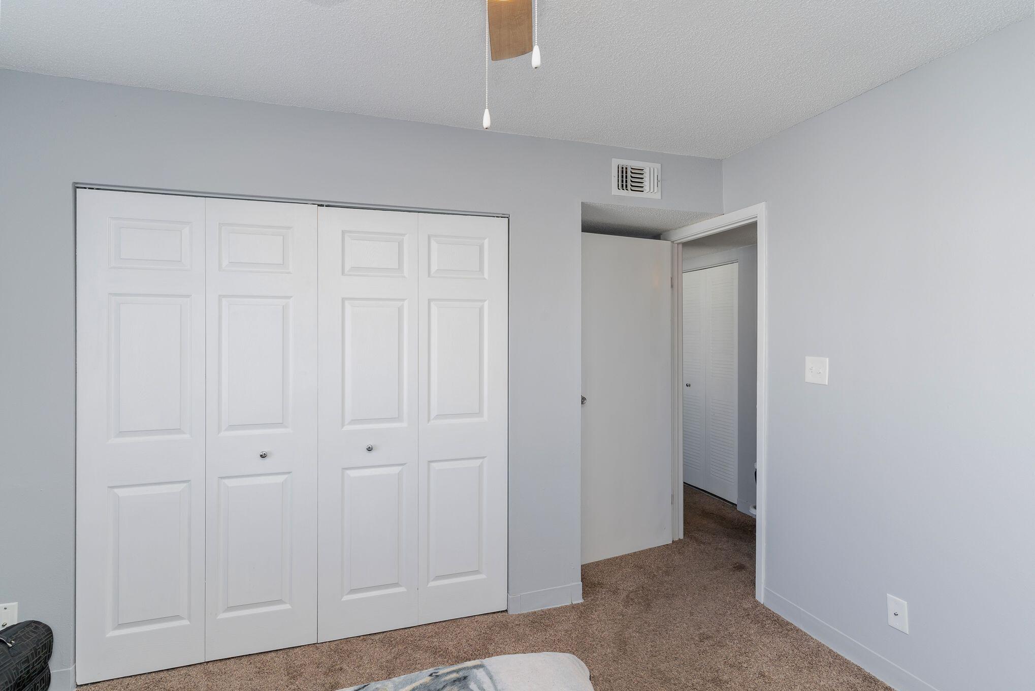 FINISTERRA CONDO - Residential