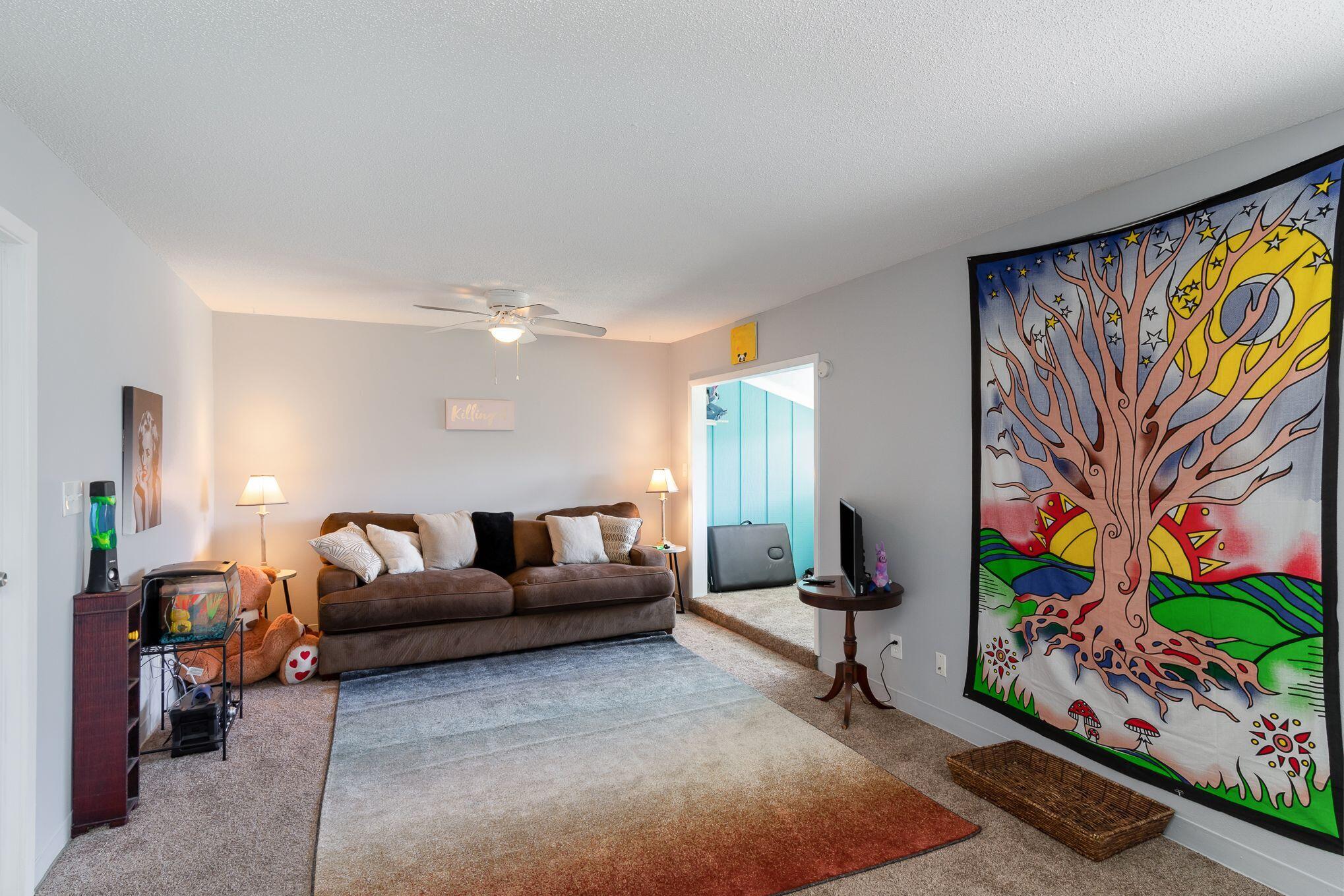 FINISTERRA CONDO - Residential