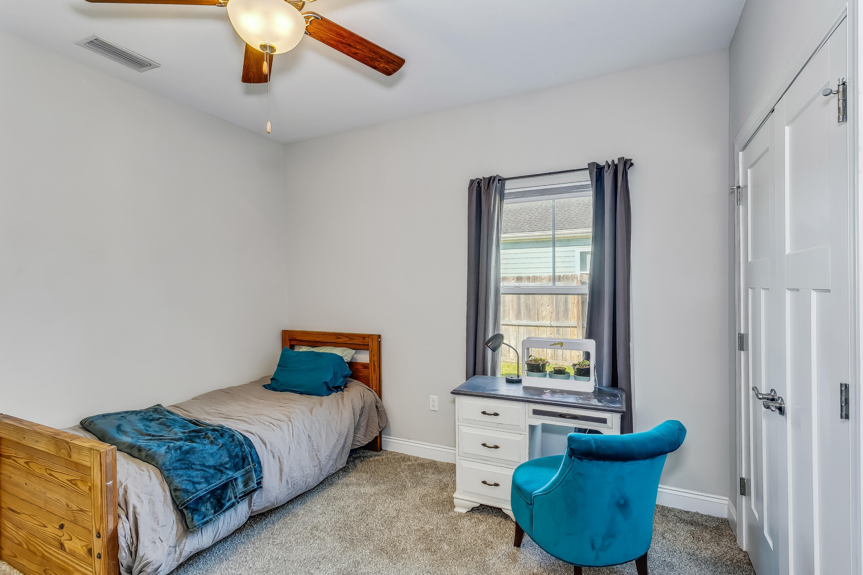 HERITAGE OAKS - Residential