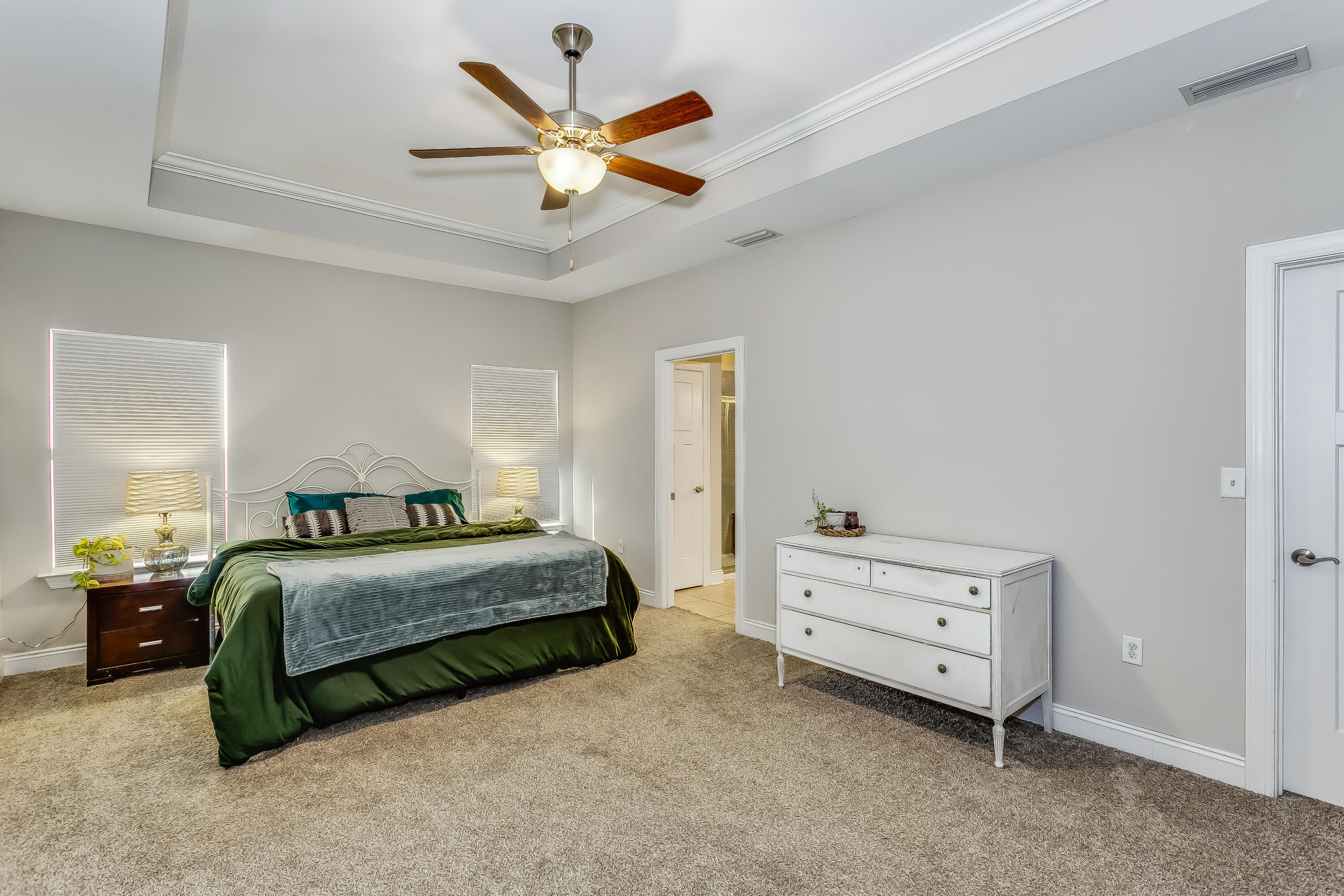 HERITAGE OAKS - Residential