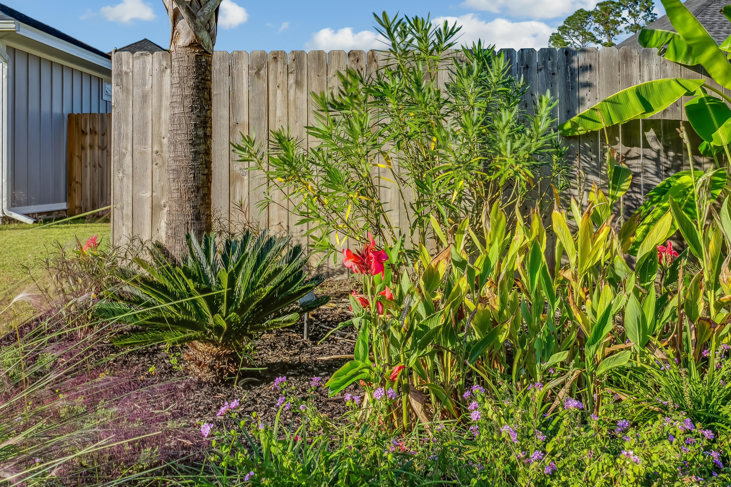 HERITAGE OAKS - Residential