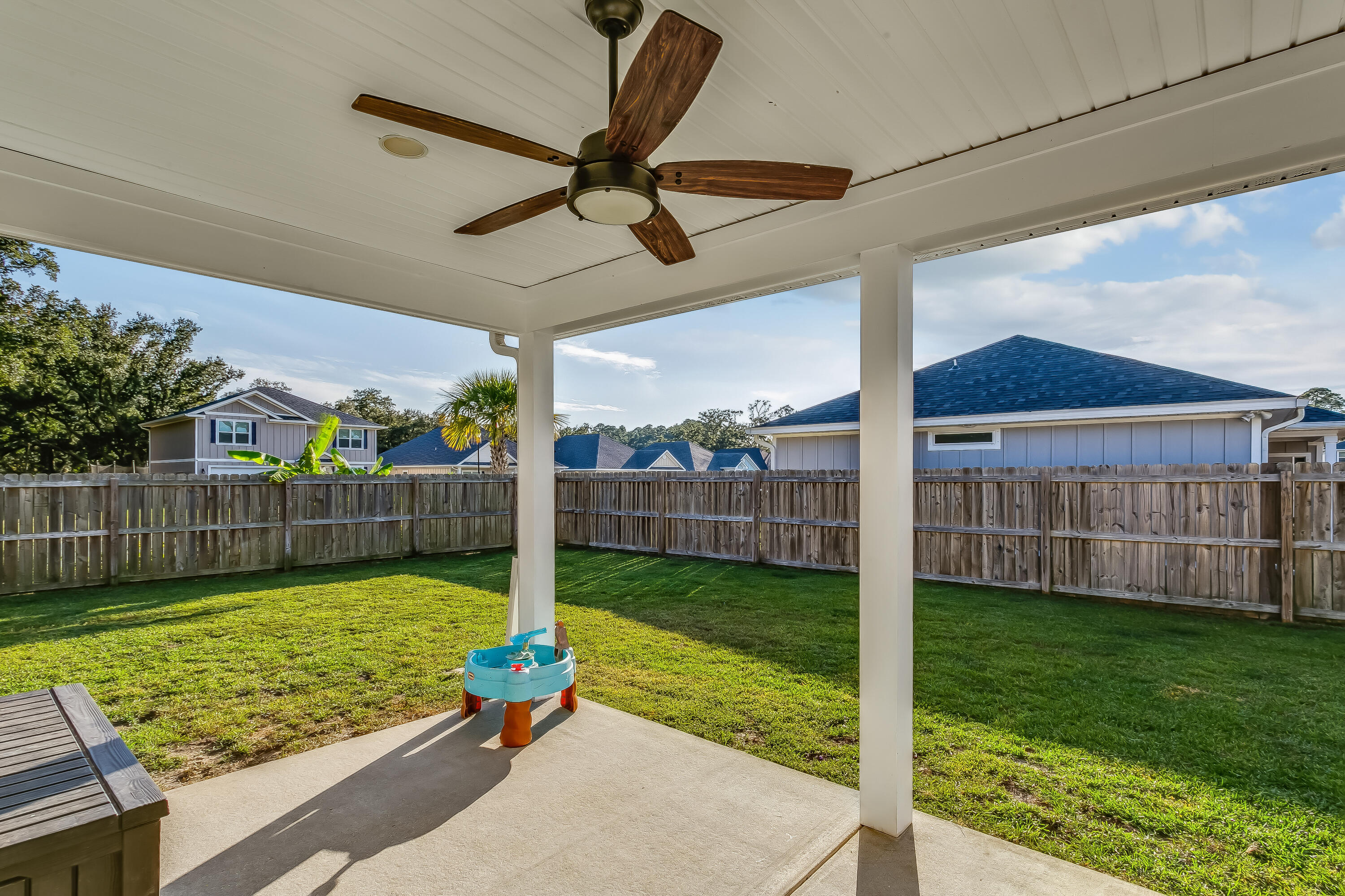HERITAGE OAKS - Residential