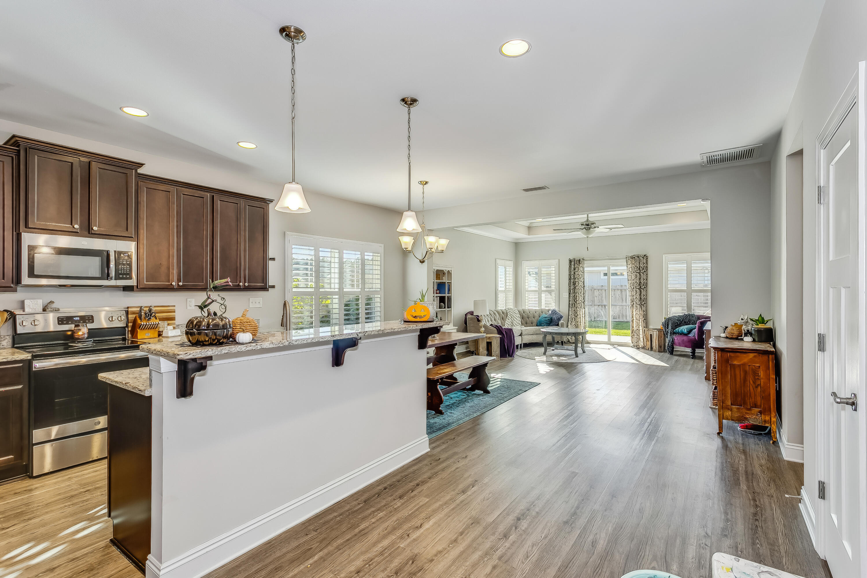 HERITAGE OAKS - Residential