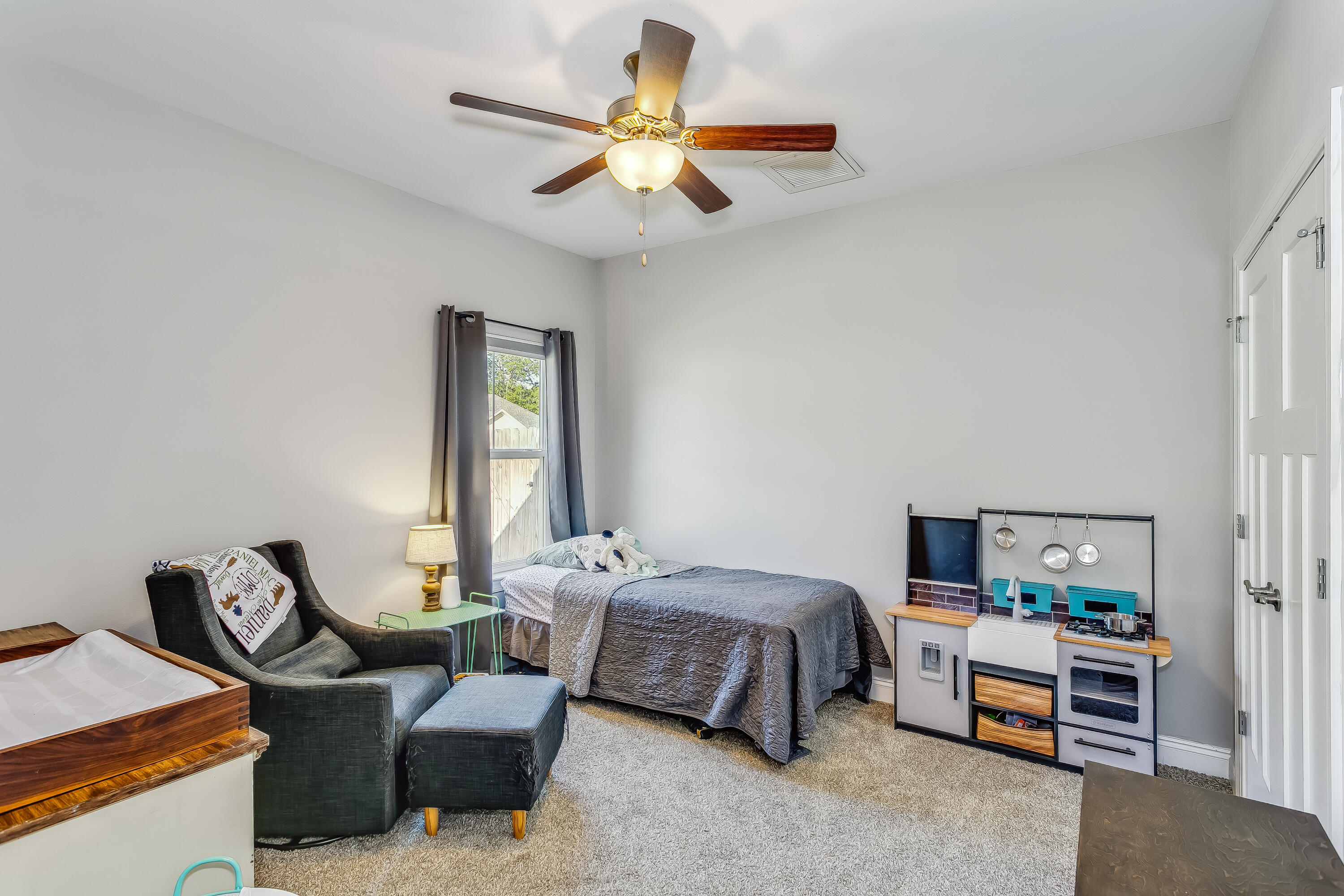 HERITAGE OAKS - Residential