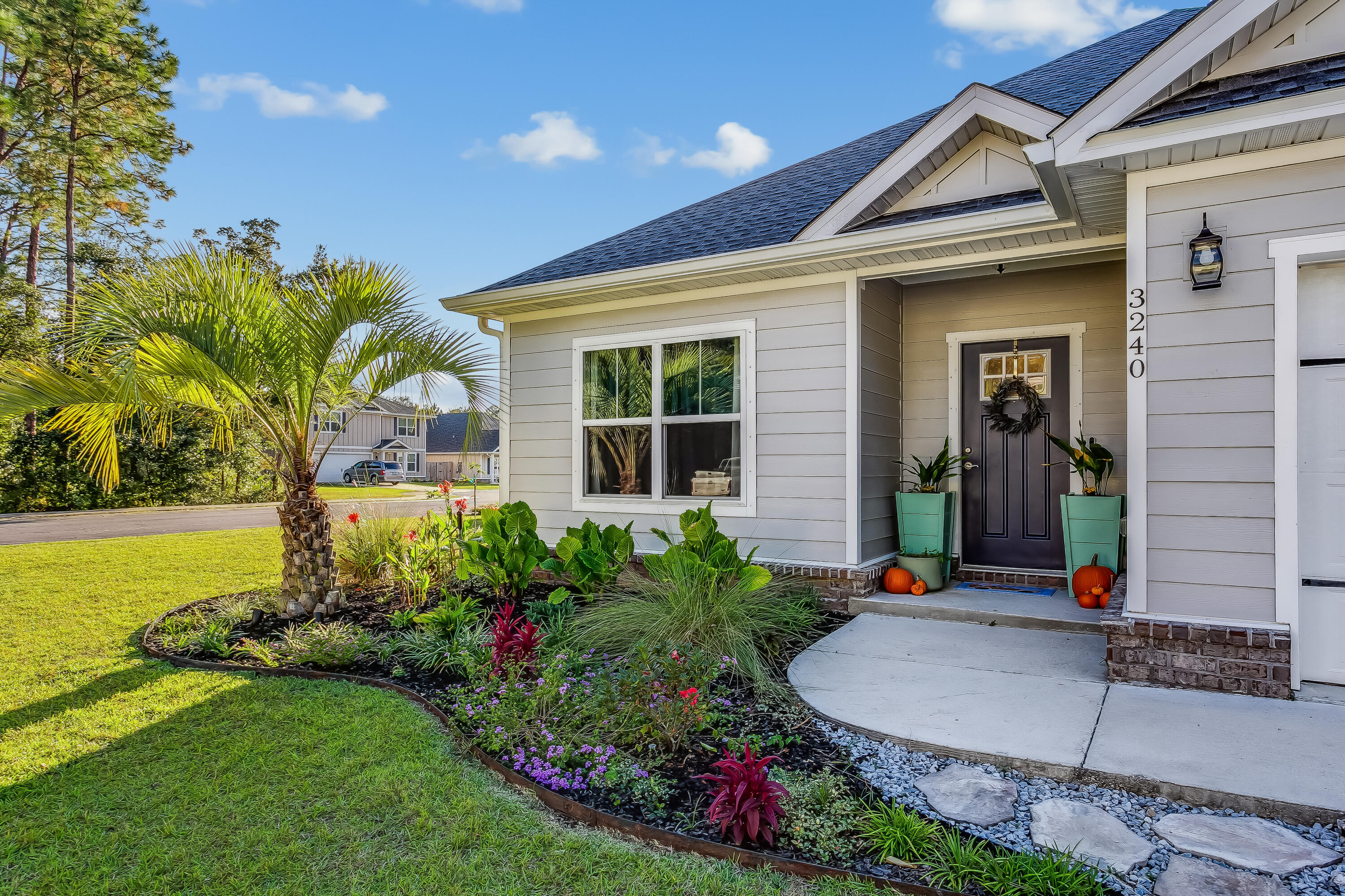 HERITAGE OAKS - Residential