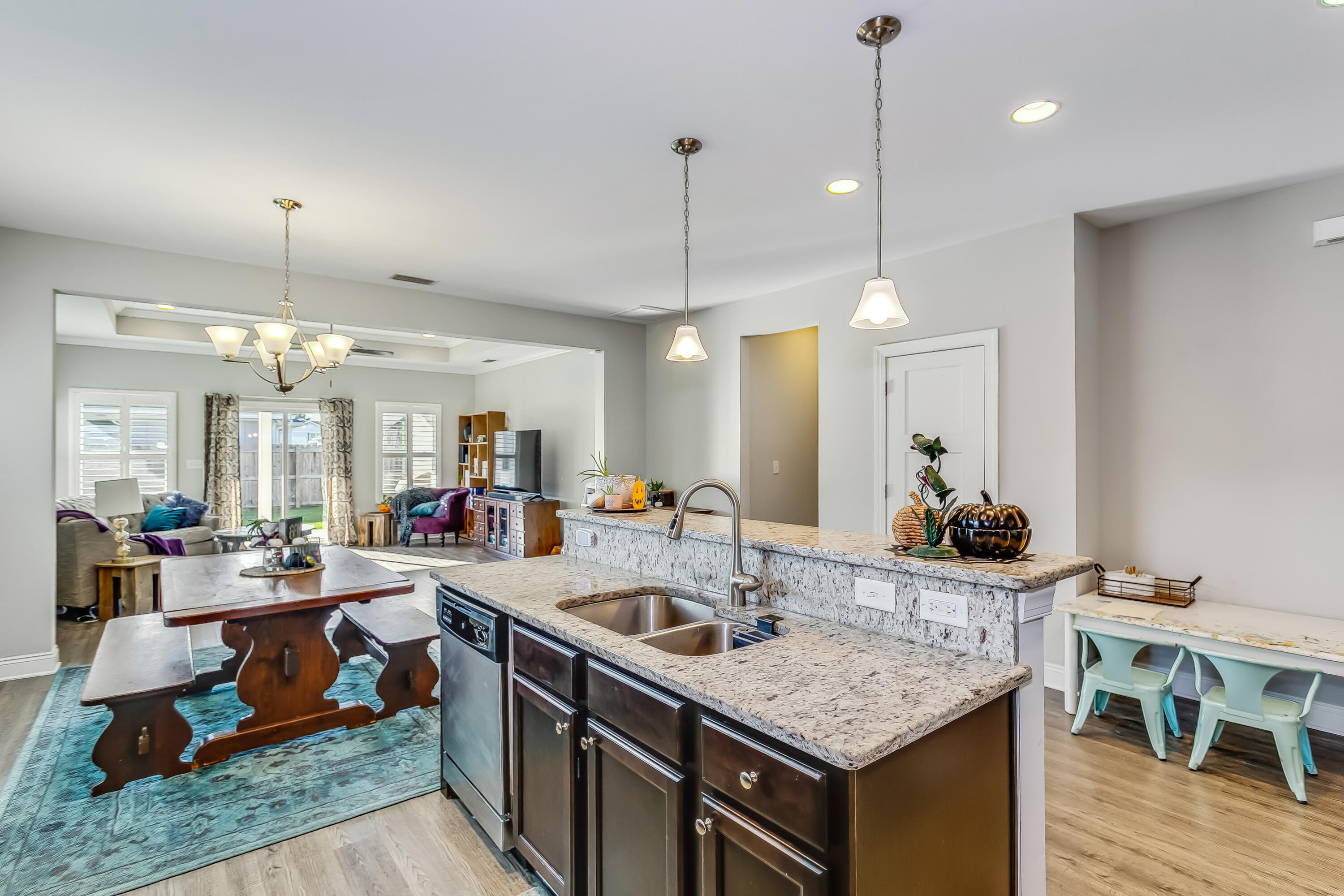 HERITAGE OAKS - Residential