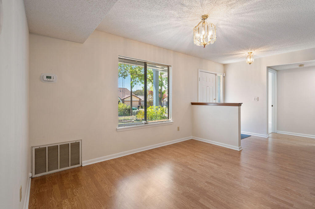 CEDAR RIDGE - Residential