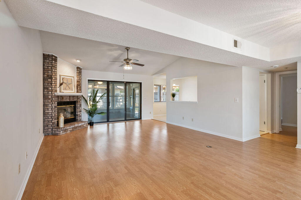 CEDAR RIDGE - Residential
