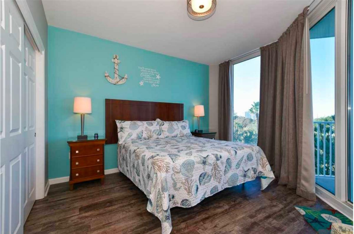 PALMS OF DESTIN (THE) - Residential