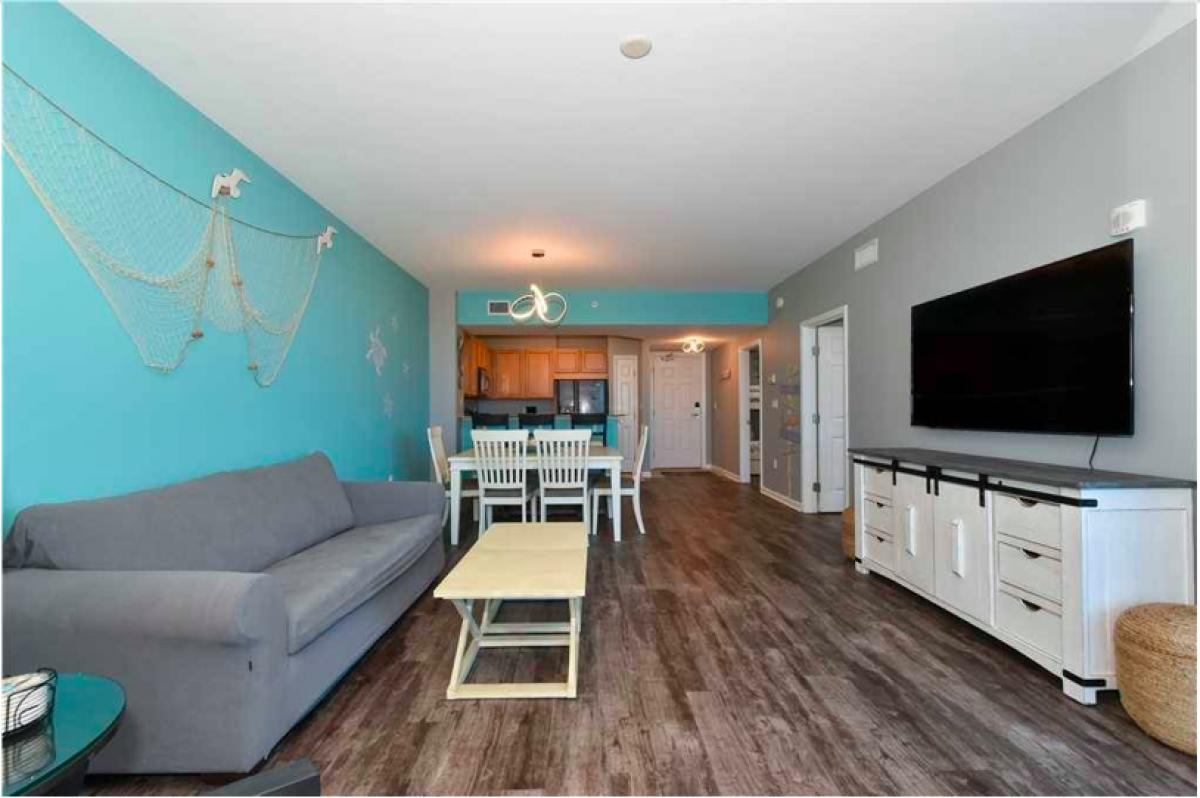 PALMS OF DESTIN (THE) - Residential