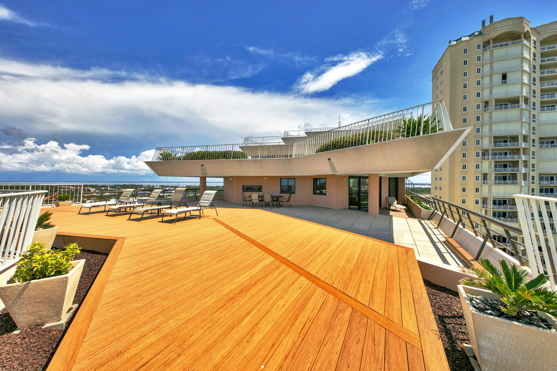 EDGEWATER BEACH CONDO PH 1 - Residential