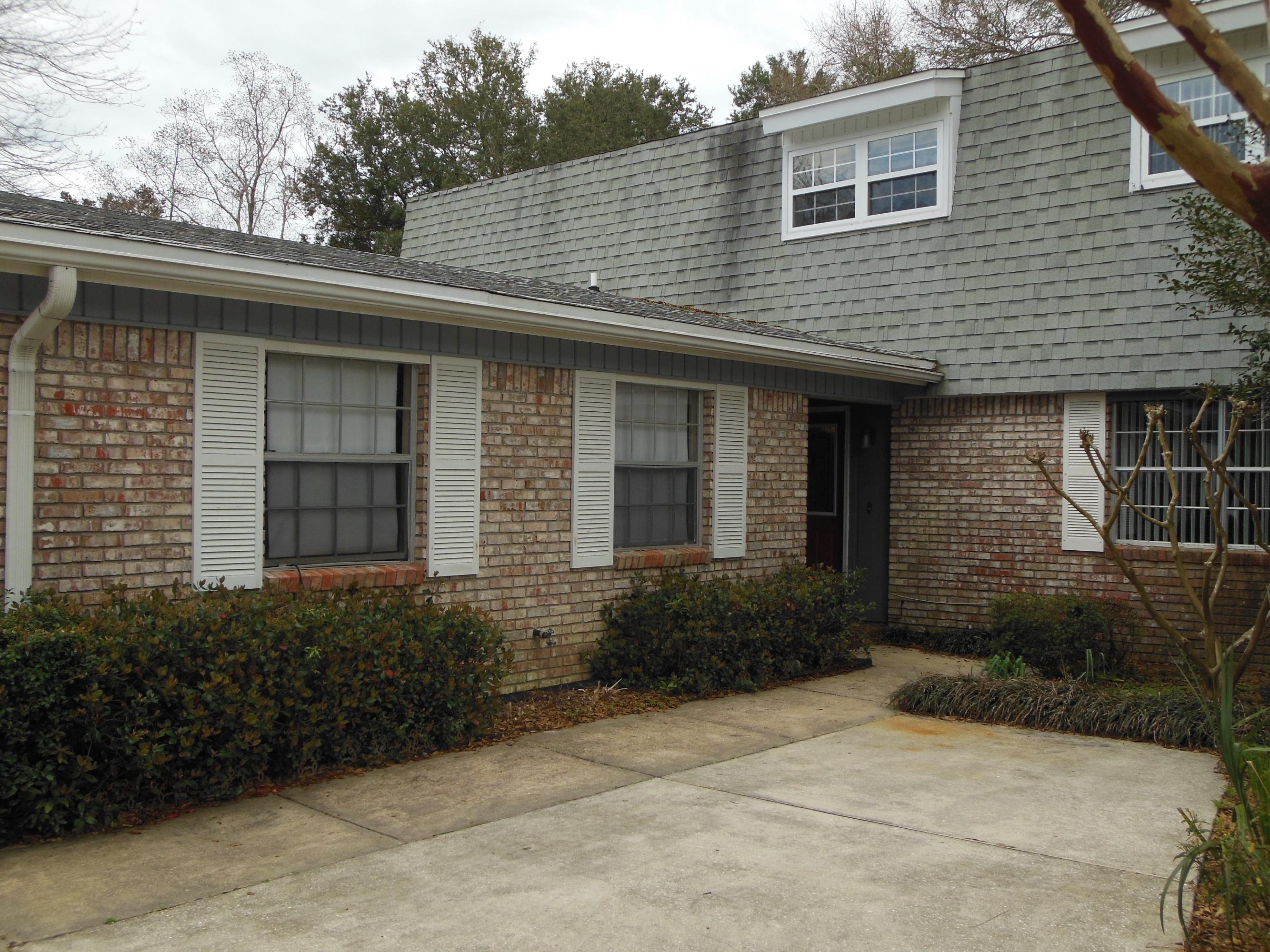 Country Club Estates - Residential