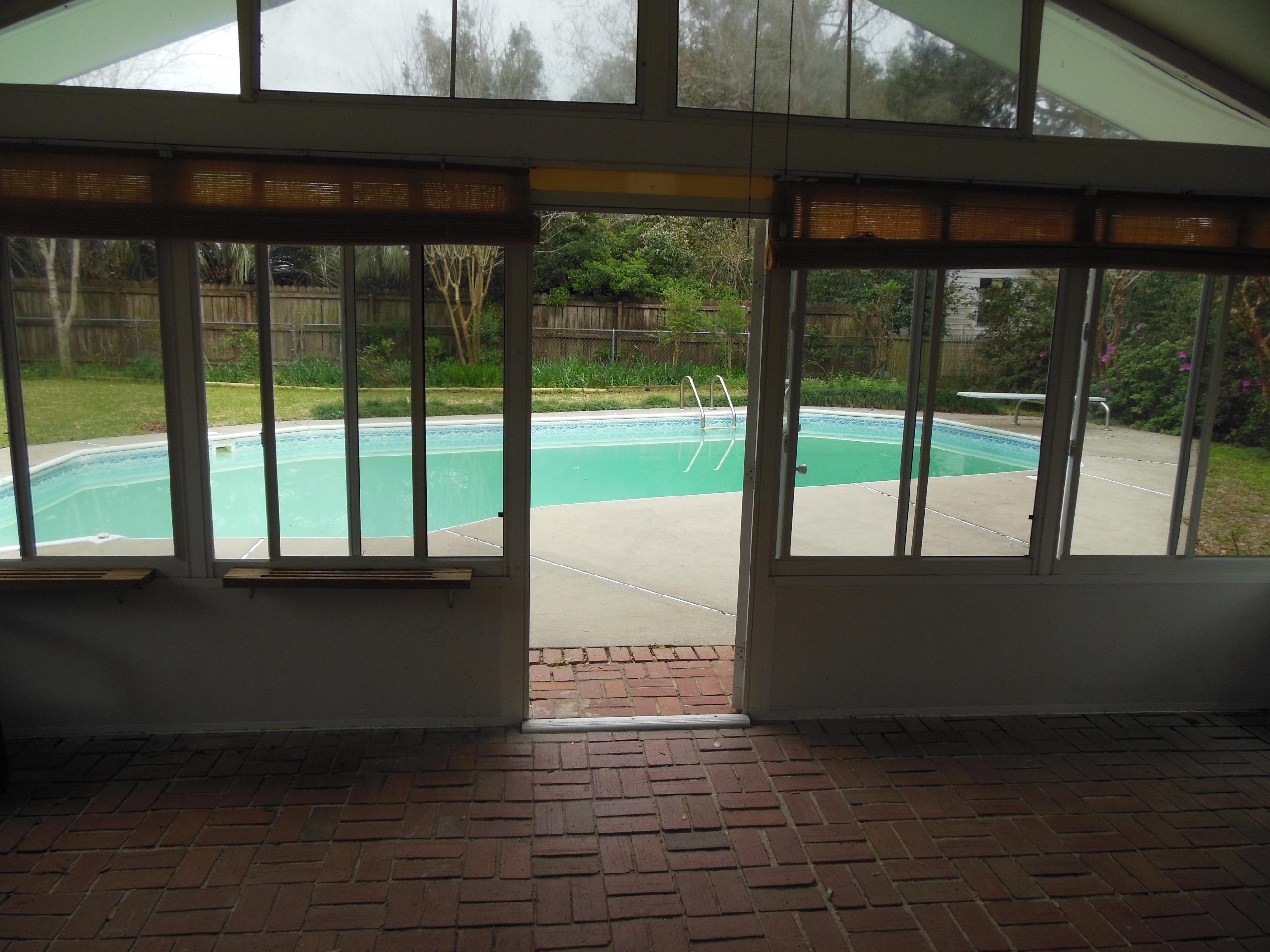 Country Club Estates - Residential