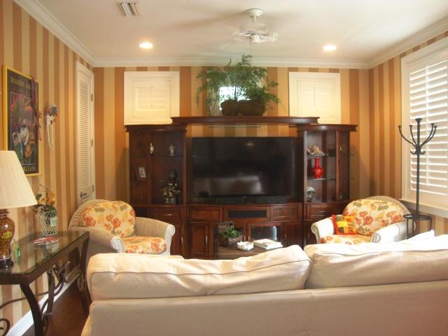 PRESTWICK PLACE - Residential