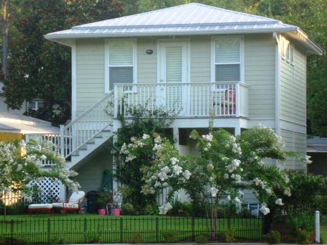 PRESTWICK PLACE - Residential