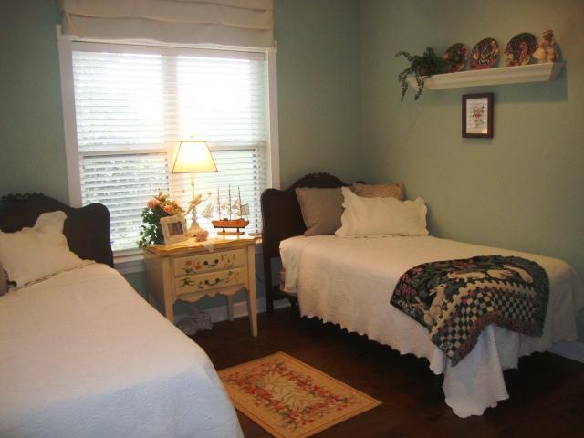 PRESTWICK PLACE - Residential