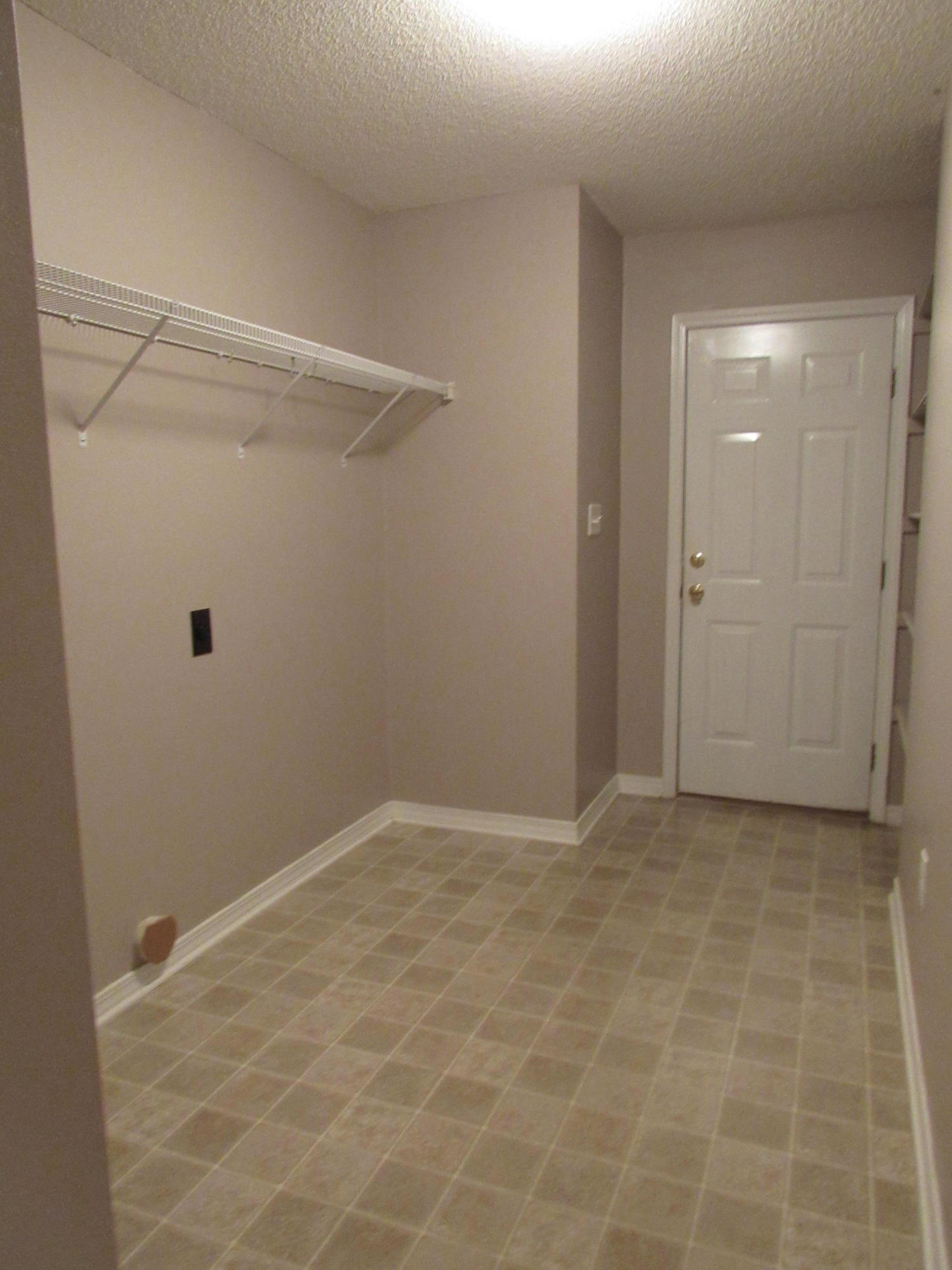 BROOKE ESTATES PH I - Residential