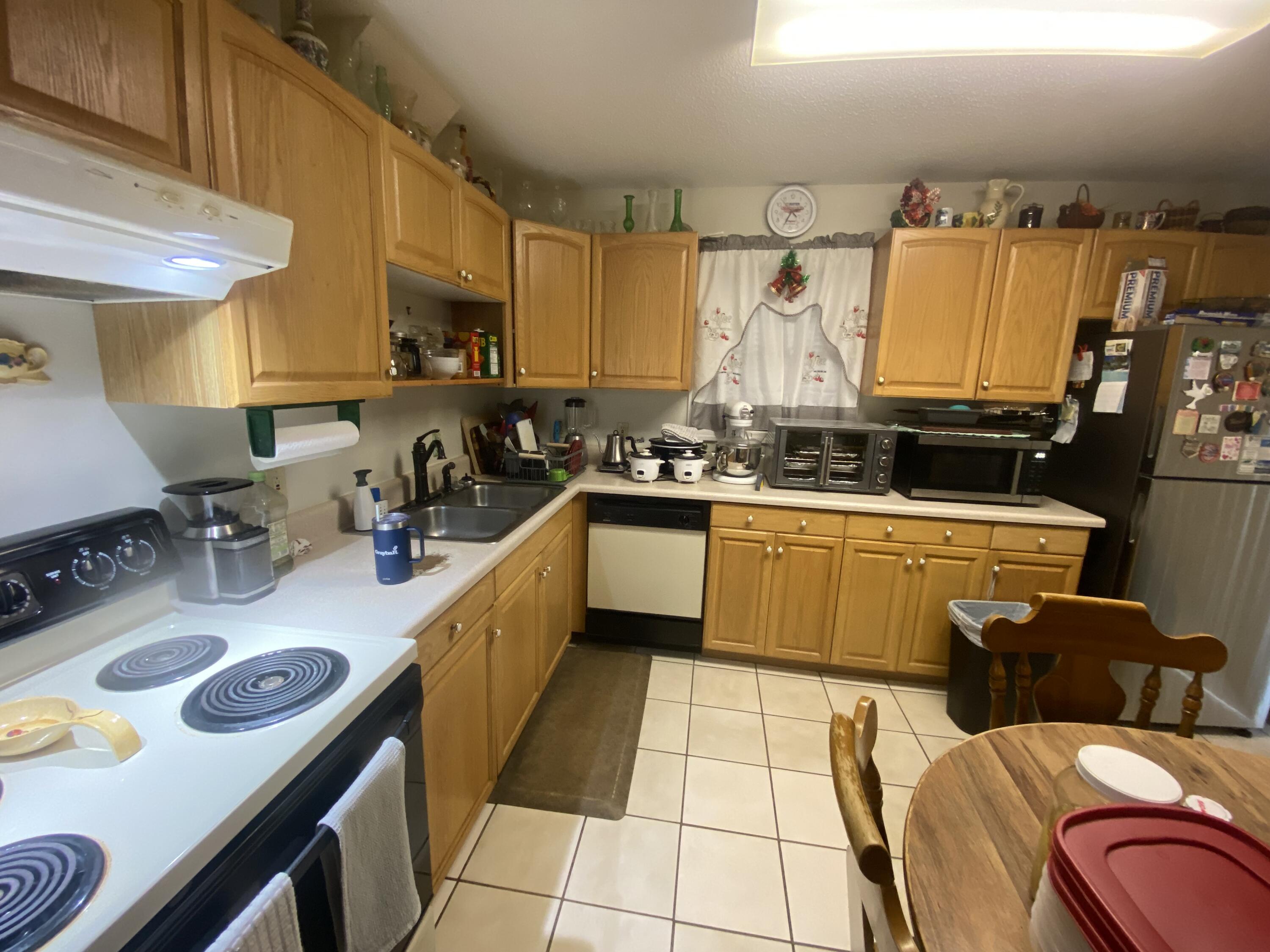HOLLEY SHORES SUBDIVISION - Residential