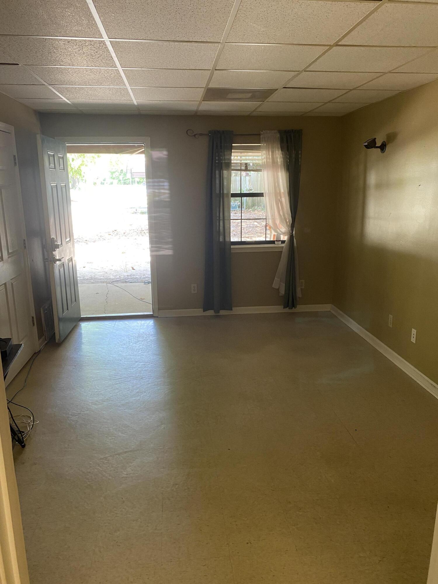 HOLLEY SHORES SUBDIVISION - Residential