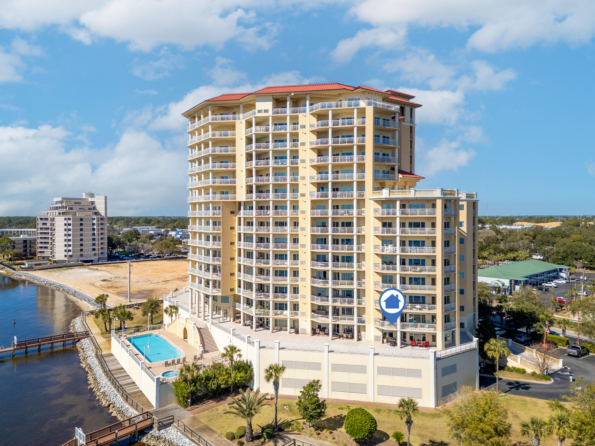 PRESIDIO YACHT CLUB - Residential