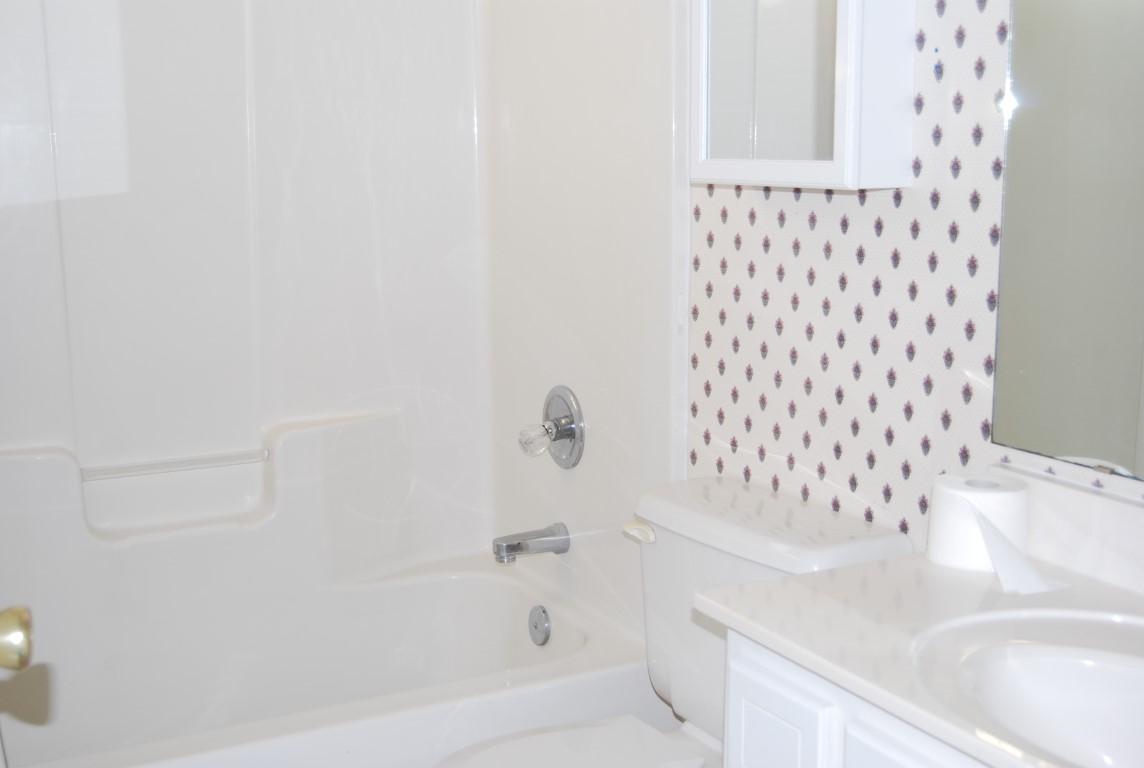 HOLLYROD II - Residential