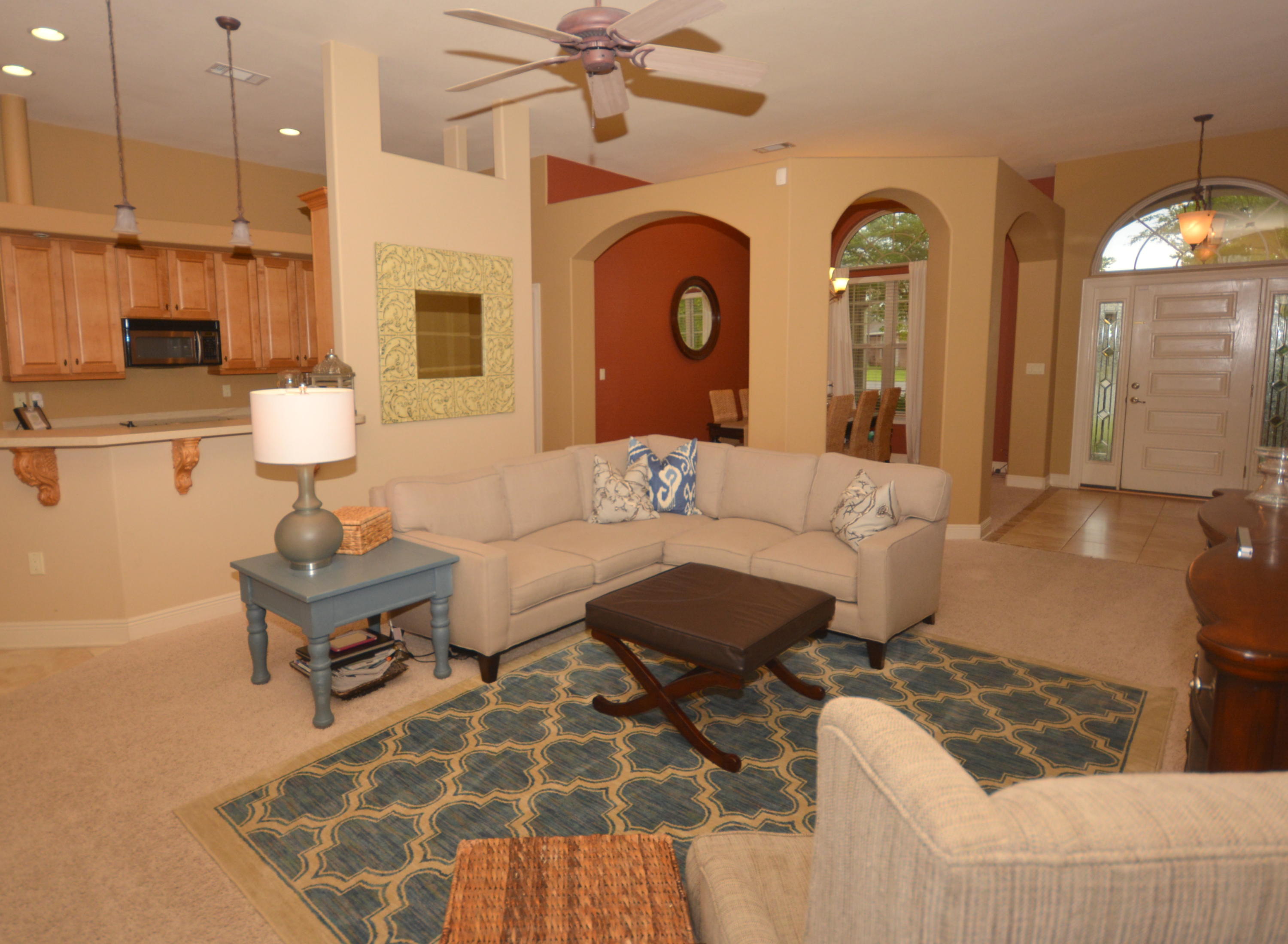 CHARDONNAY ESTATES - Residential