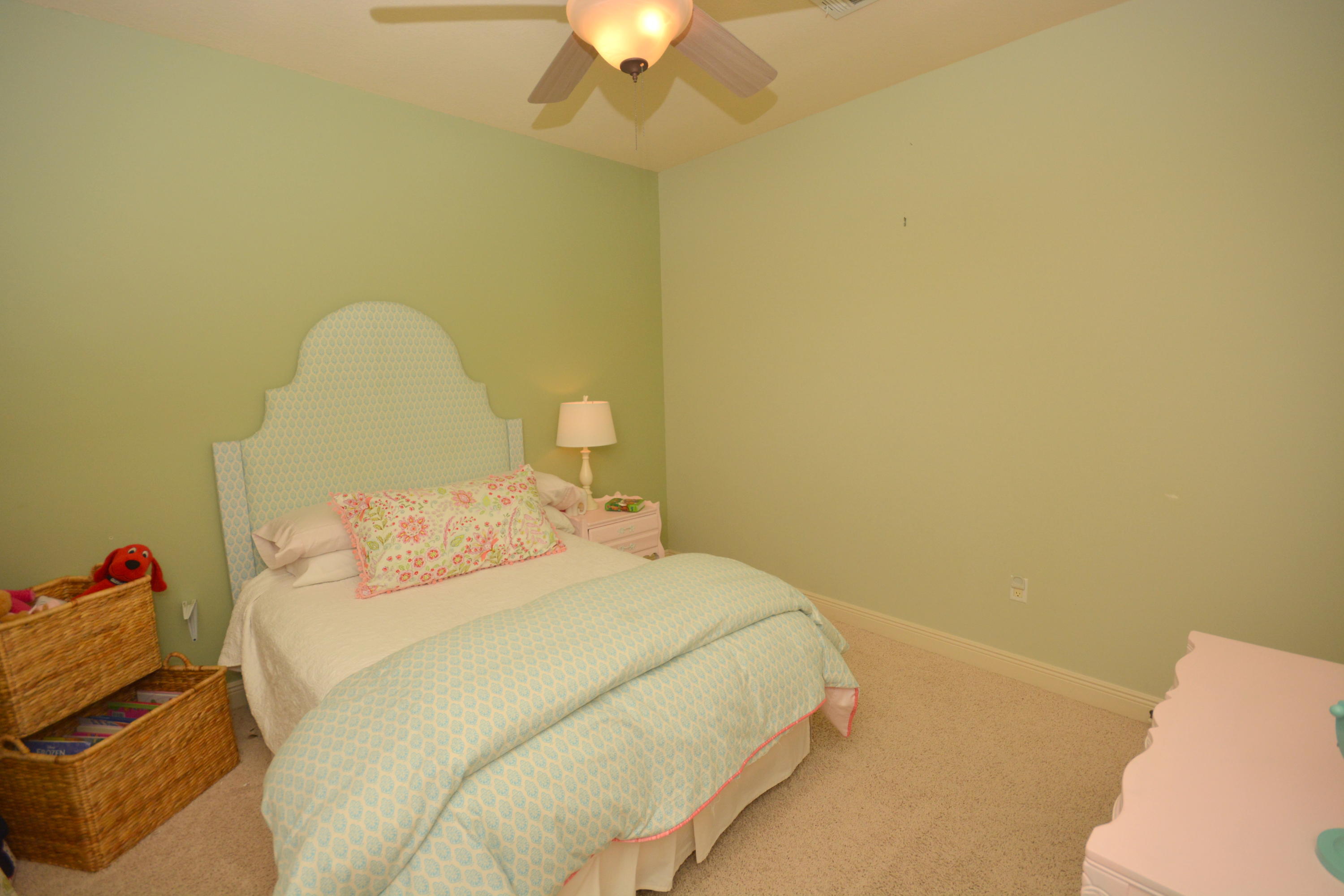 CHARDONNAY ESTATES - Residential