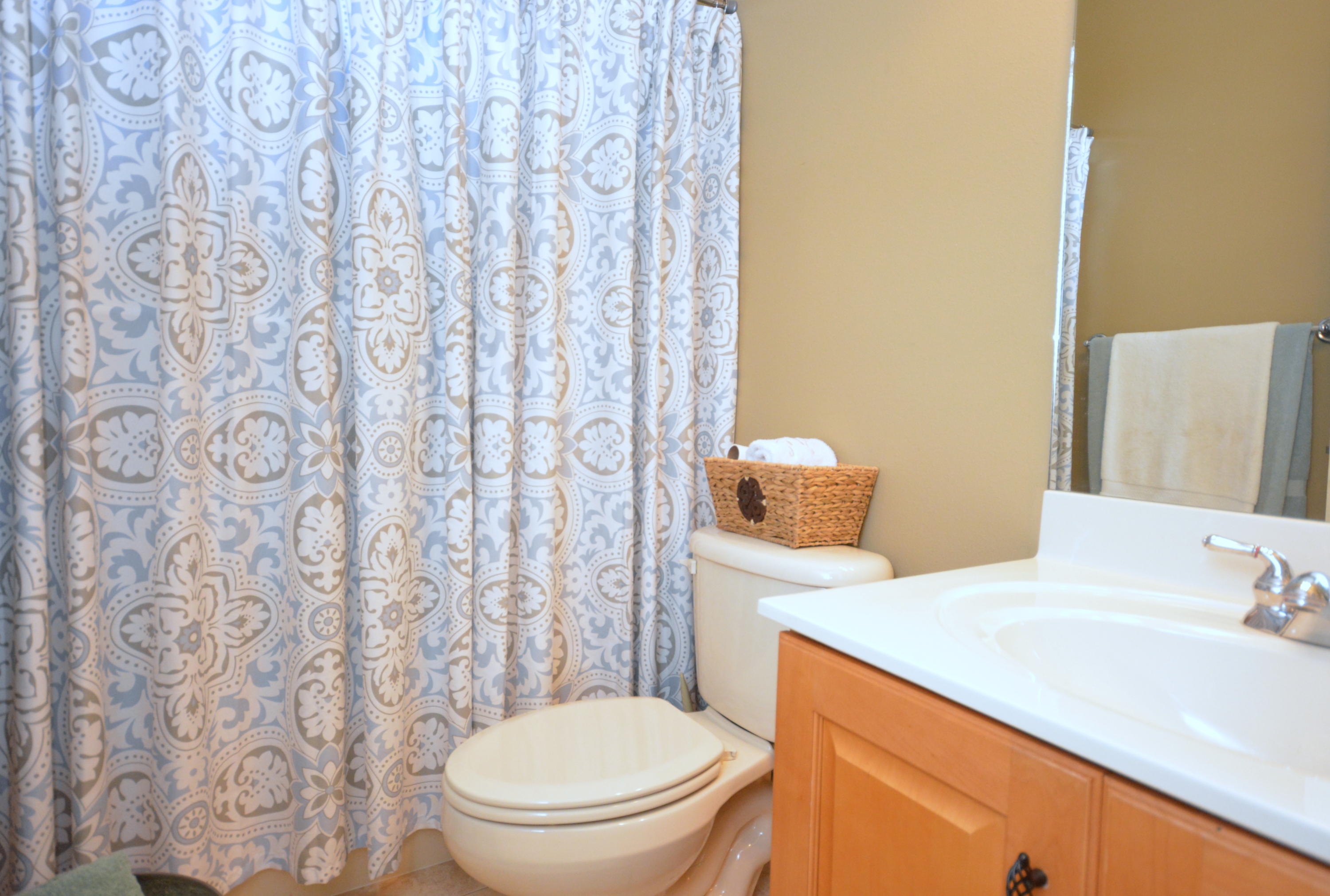 CHARDONNAY ESTATES - Residential