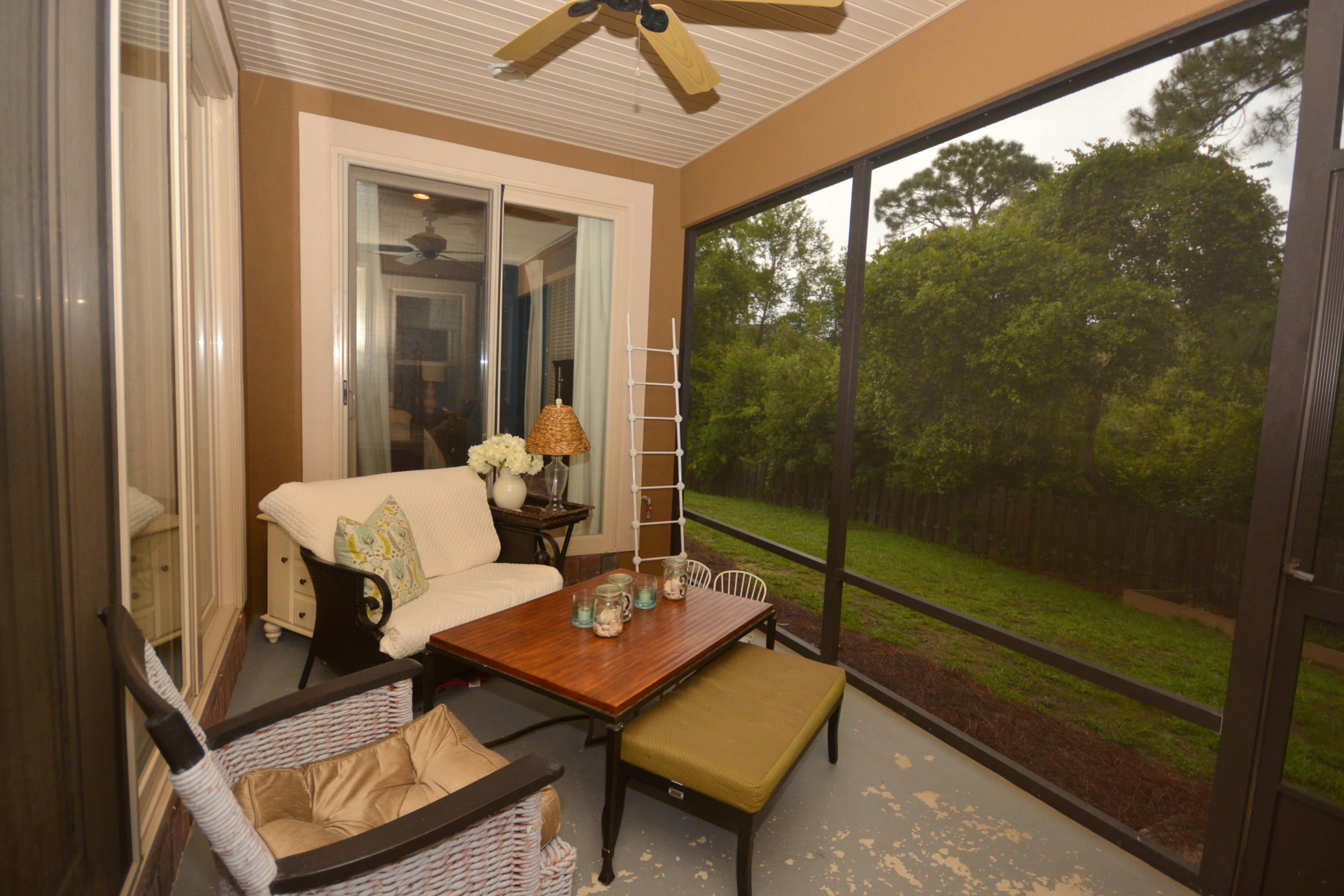 CHARDONNAY ESTATES - Residential