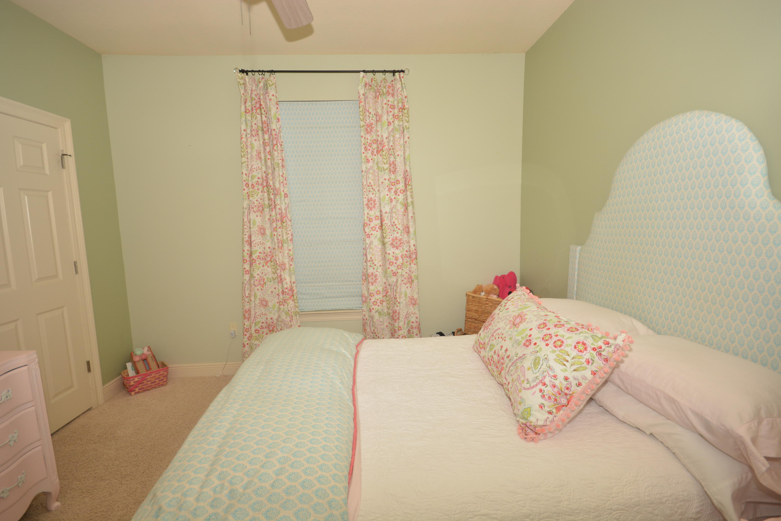 CHARDONNAY ESTATES - Residential